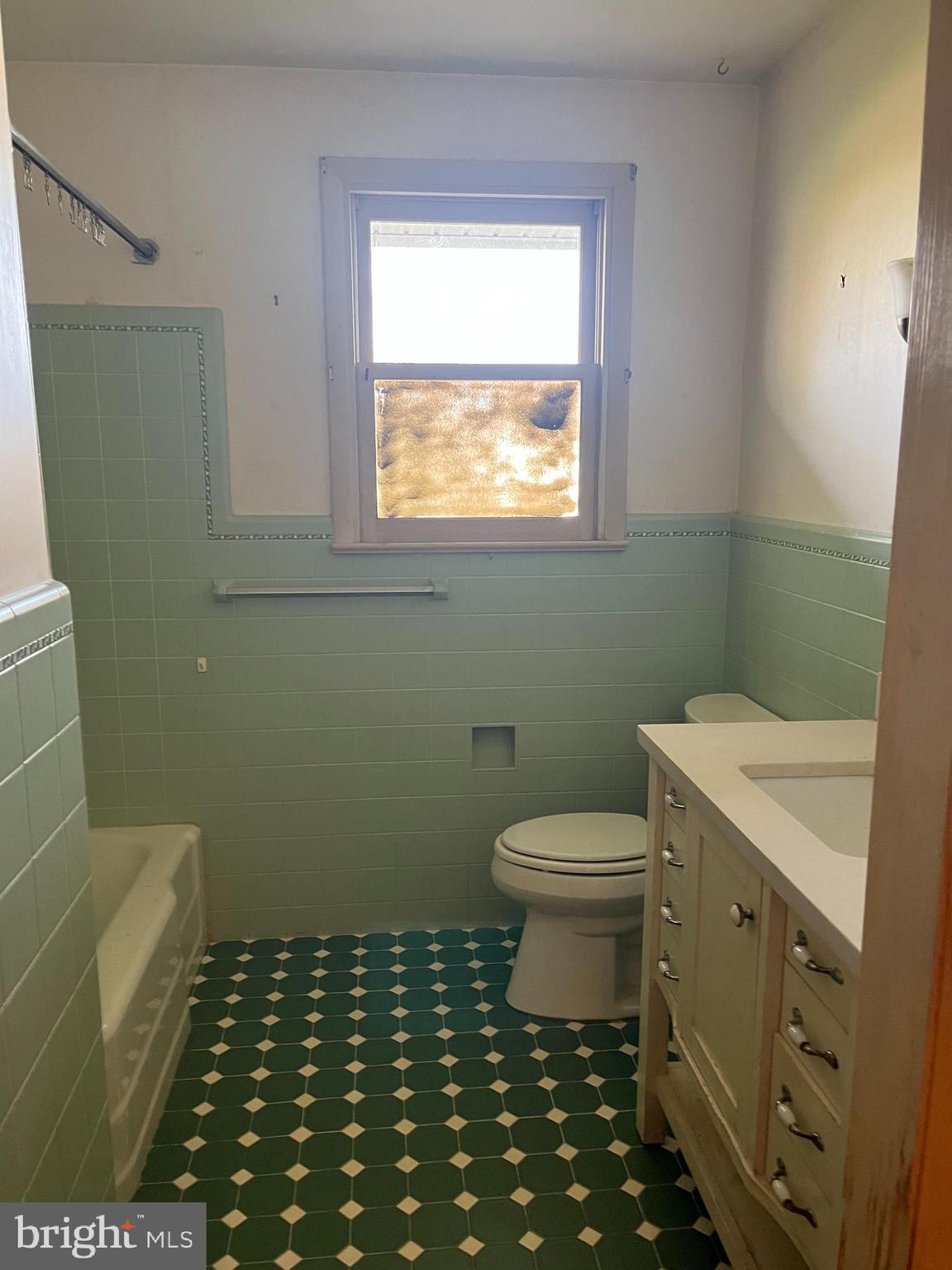 MONTGOMERY MEADOWS - Residential