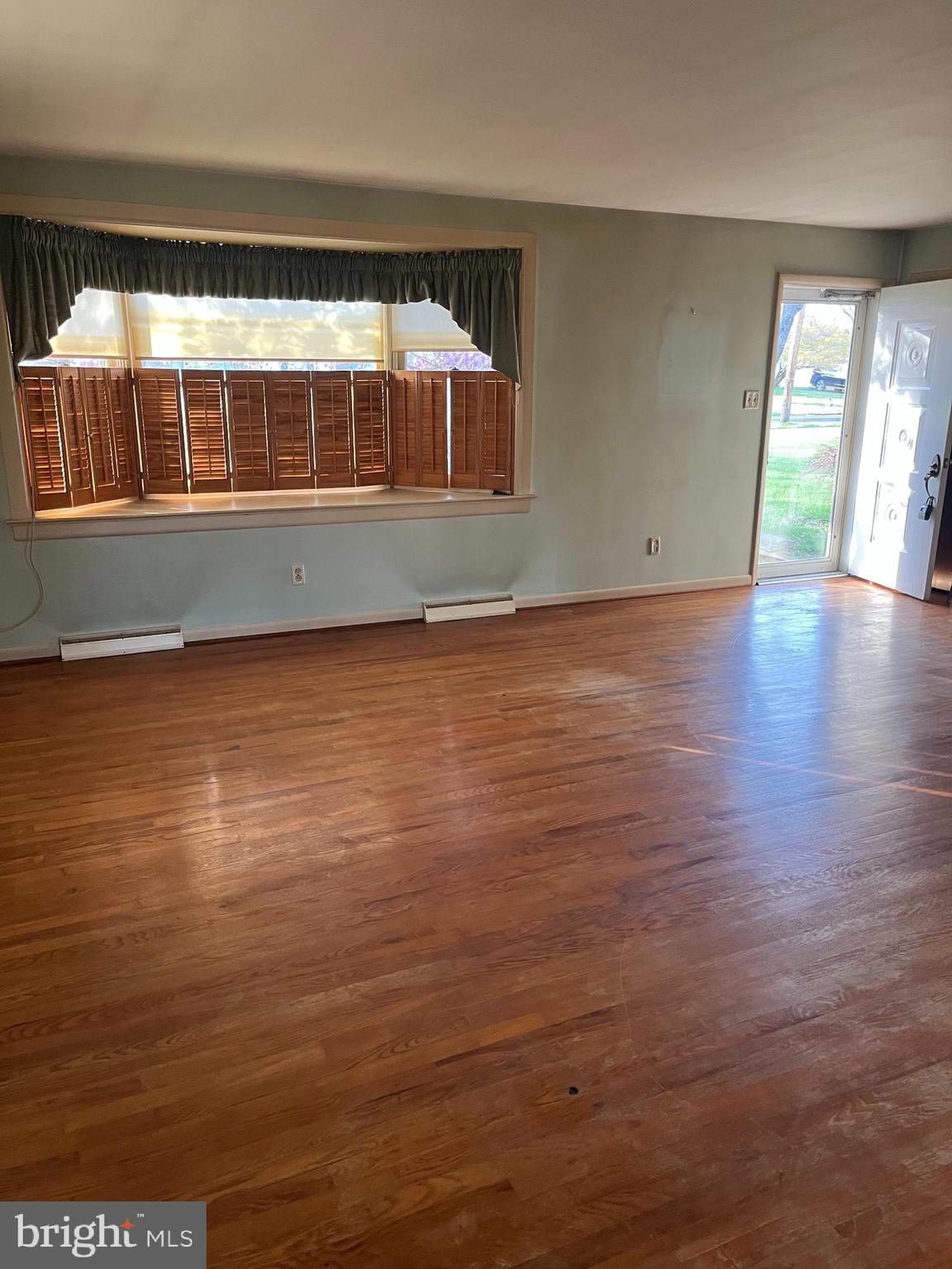 MONTGOMERY MEADOWS - Residential