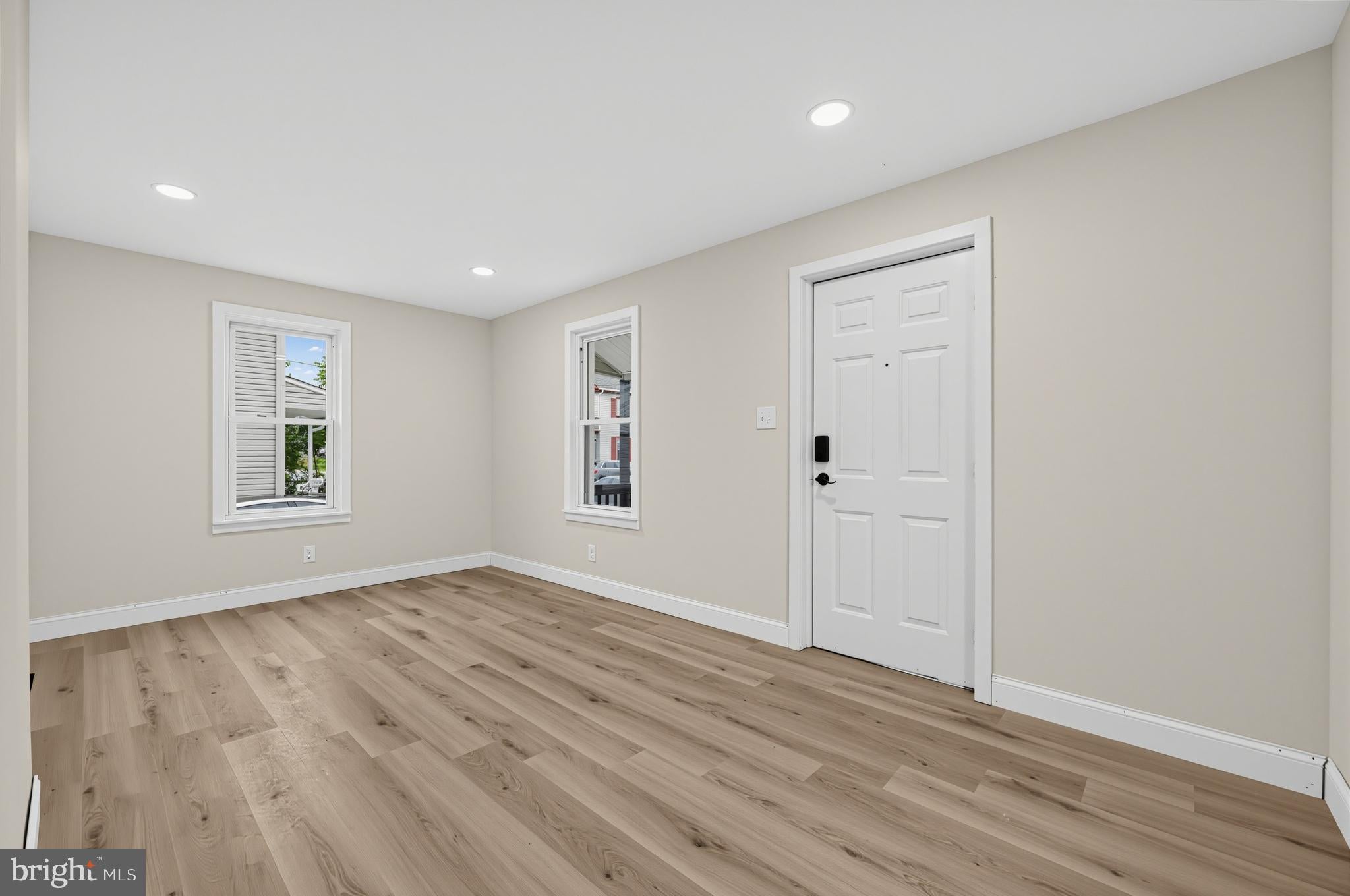 129 W WASHINGTON STREET