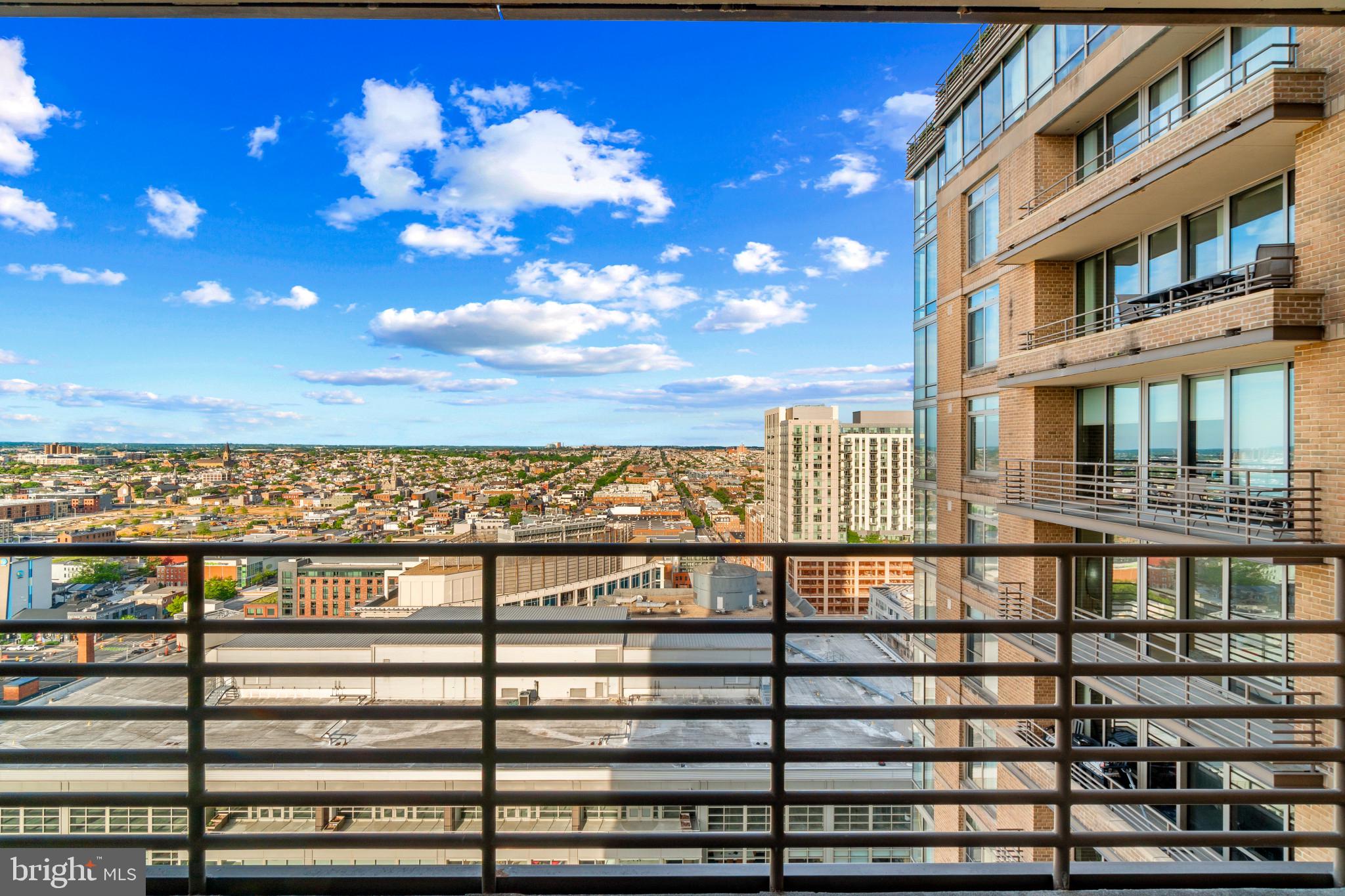 HARBOR EAST - Residential
