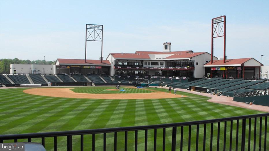 DORCHESTER - ST. CHARLES - Residential Lease