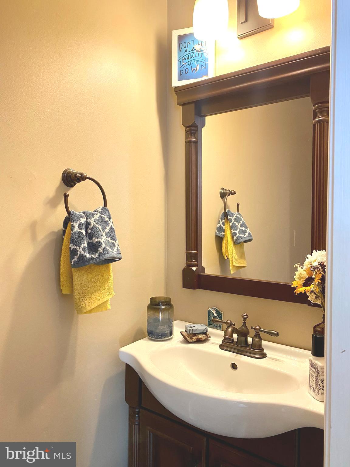 DORCHESTER - ST. CHARLES - Residential Lease