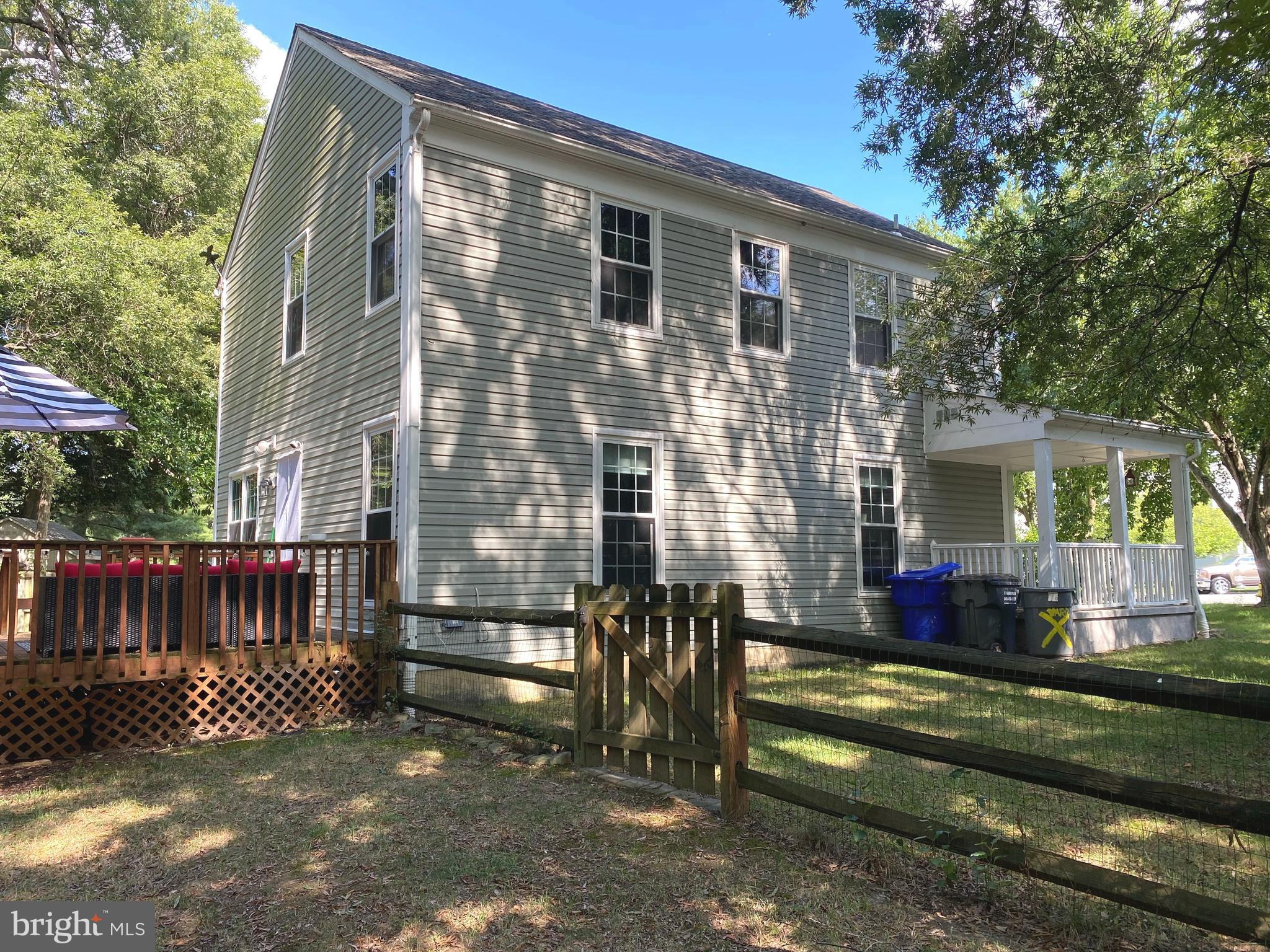 DORCHESTER - ST. CHARLES - Residential Lease