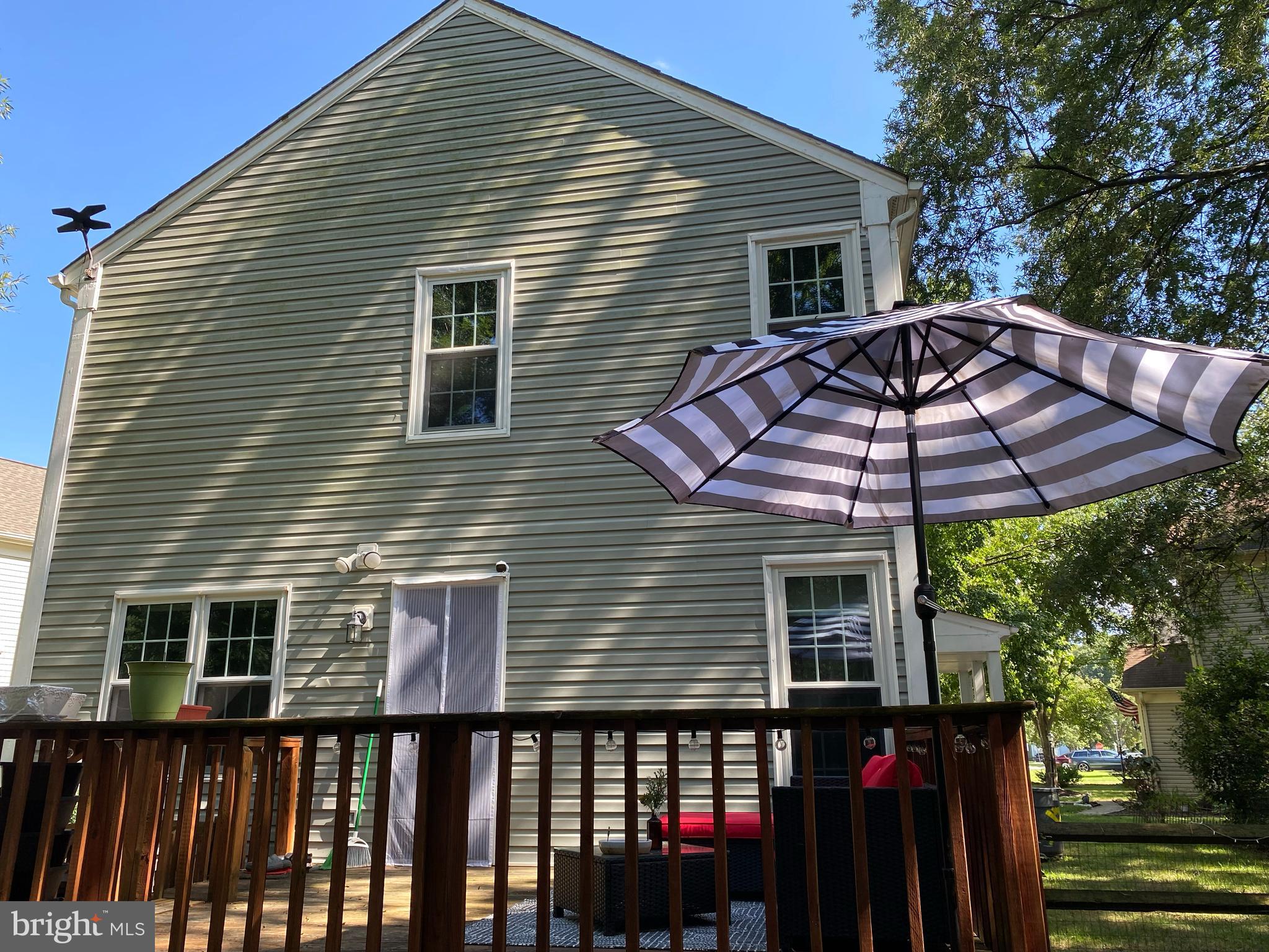 DORCHESTER - ST. CHARLES - Residential Lease