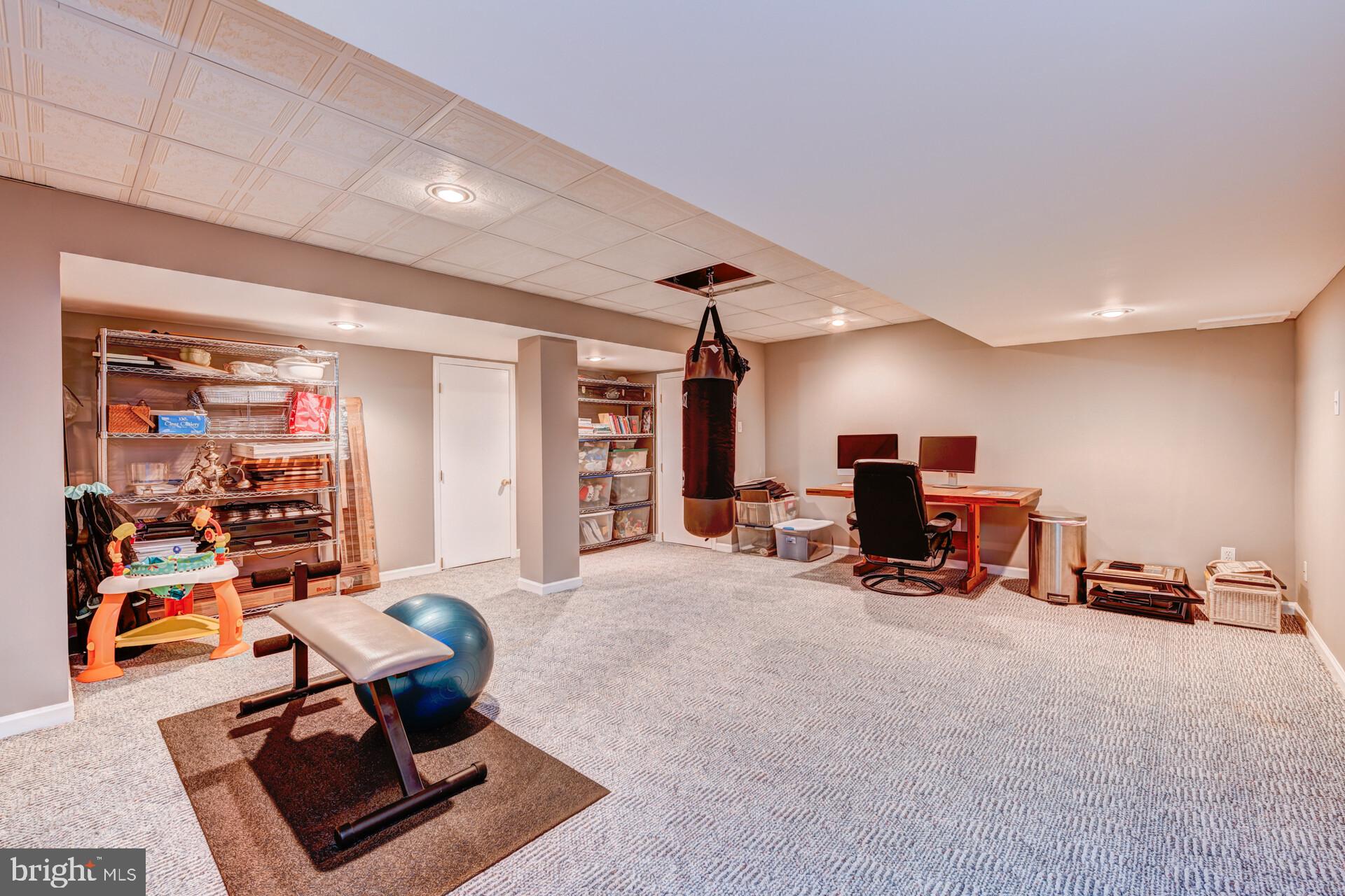 PEAKE FARM - Residential