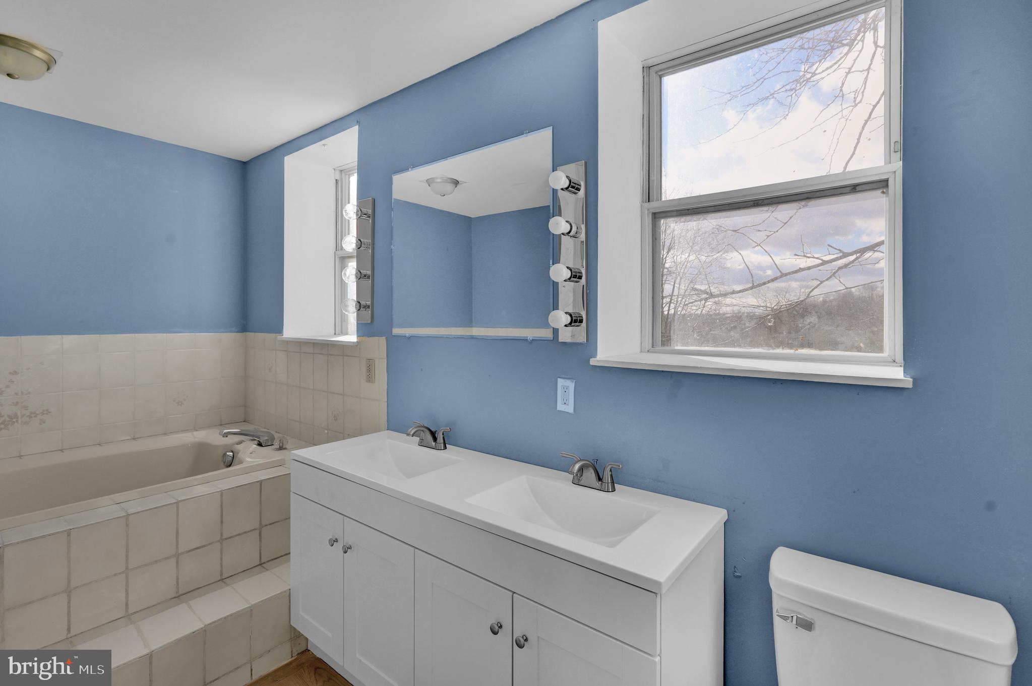 LEESPORT - Residential