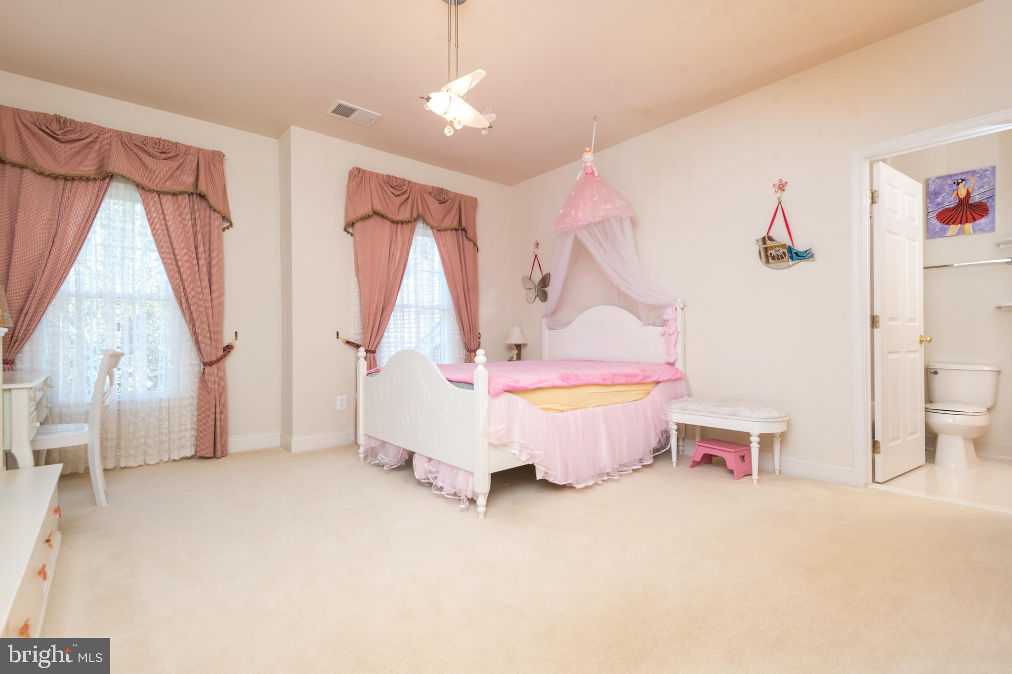 DOMINION VALLEY COUNTRY CLUB - Residential