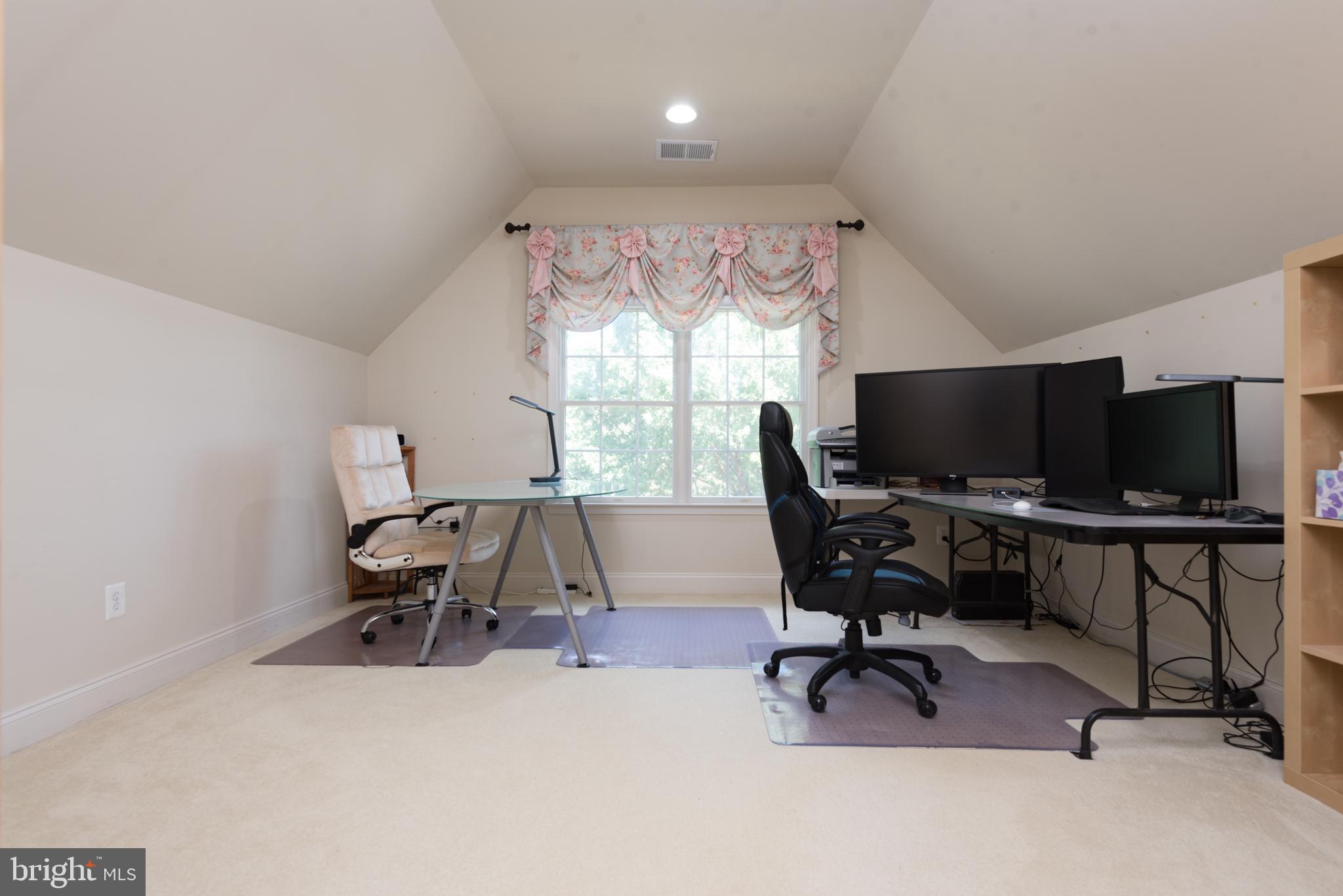 DOMINION VALLEY COUNTRY CLUB - Residential