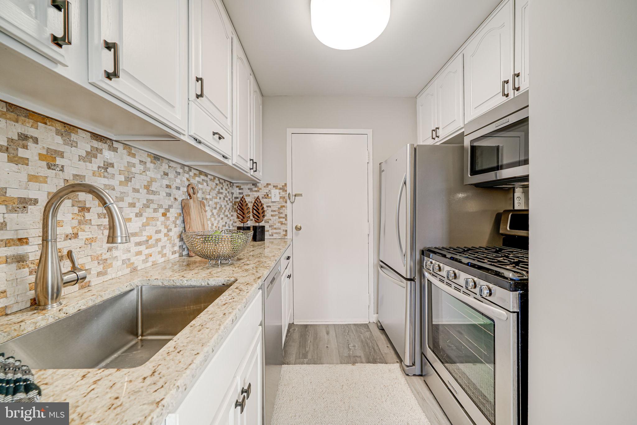 LORCOM HOUSE - Residential