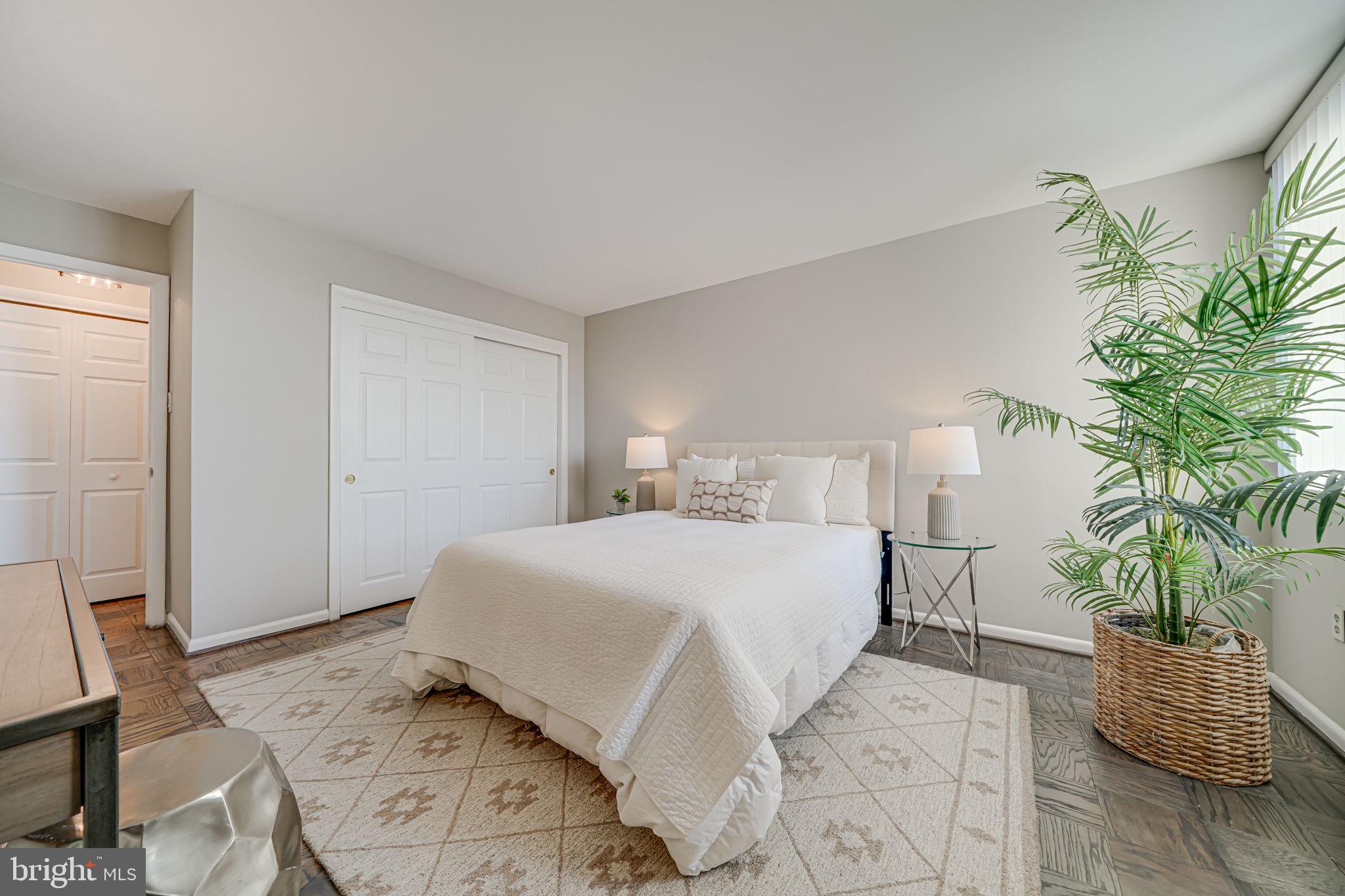 LORCOM HOUSE - Residential