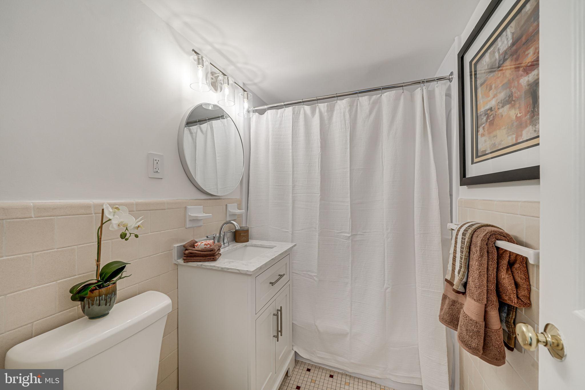 LORCOM HOUSE - Residential