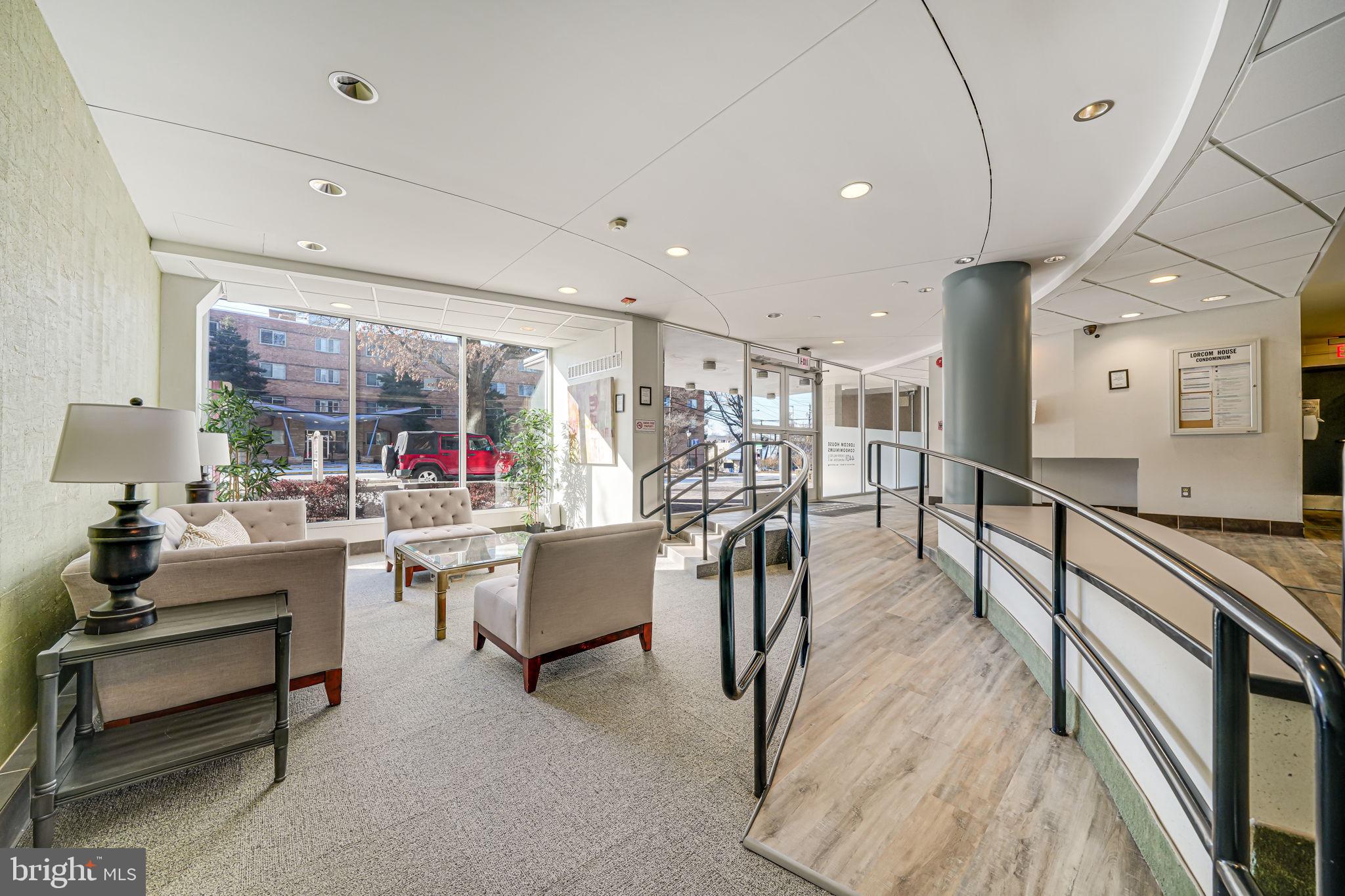 LORCOM HOUSE - Residential