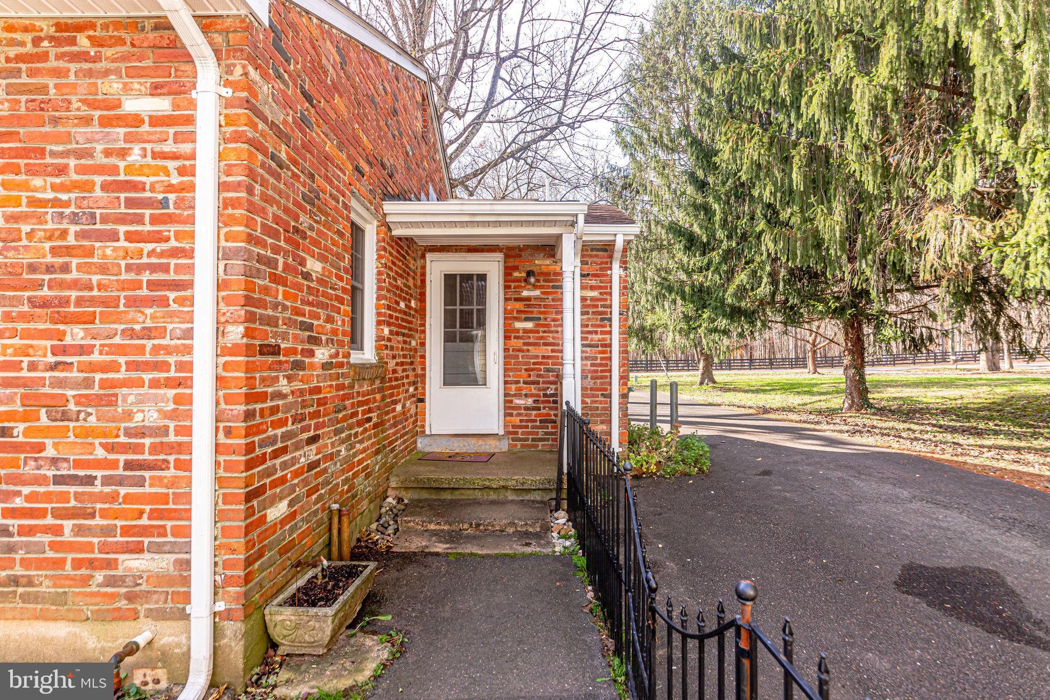 ROCK SPRINGS - Residential