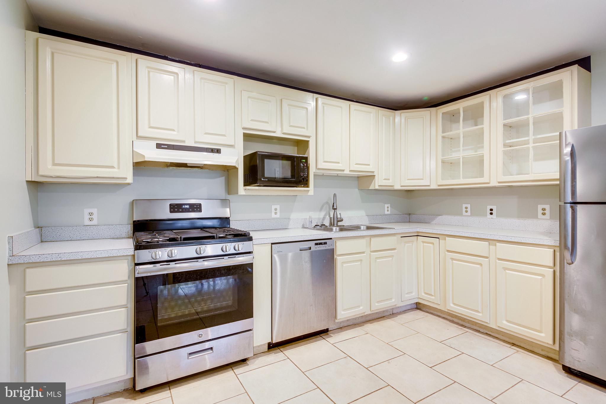 ROCK SPRINGS - Residential