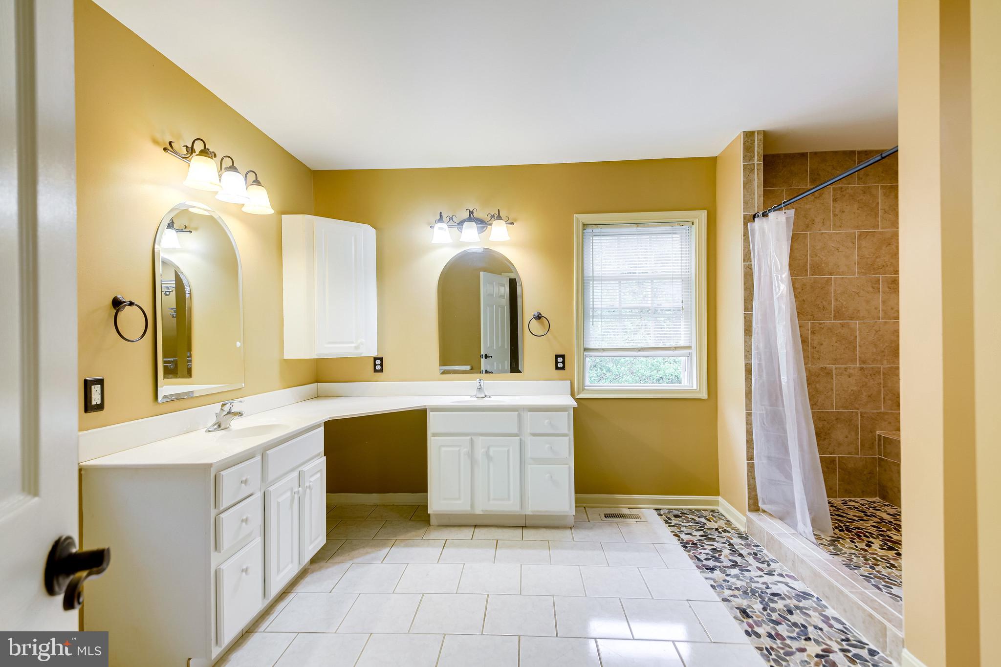 ROCK SPRINGS - Residential