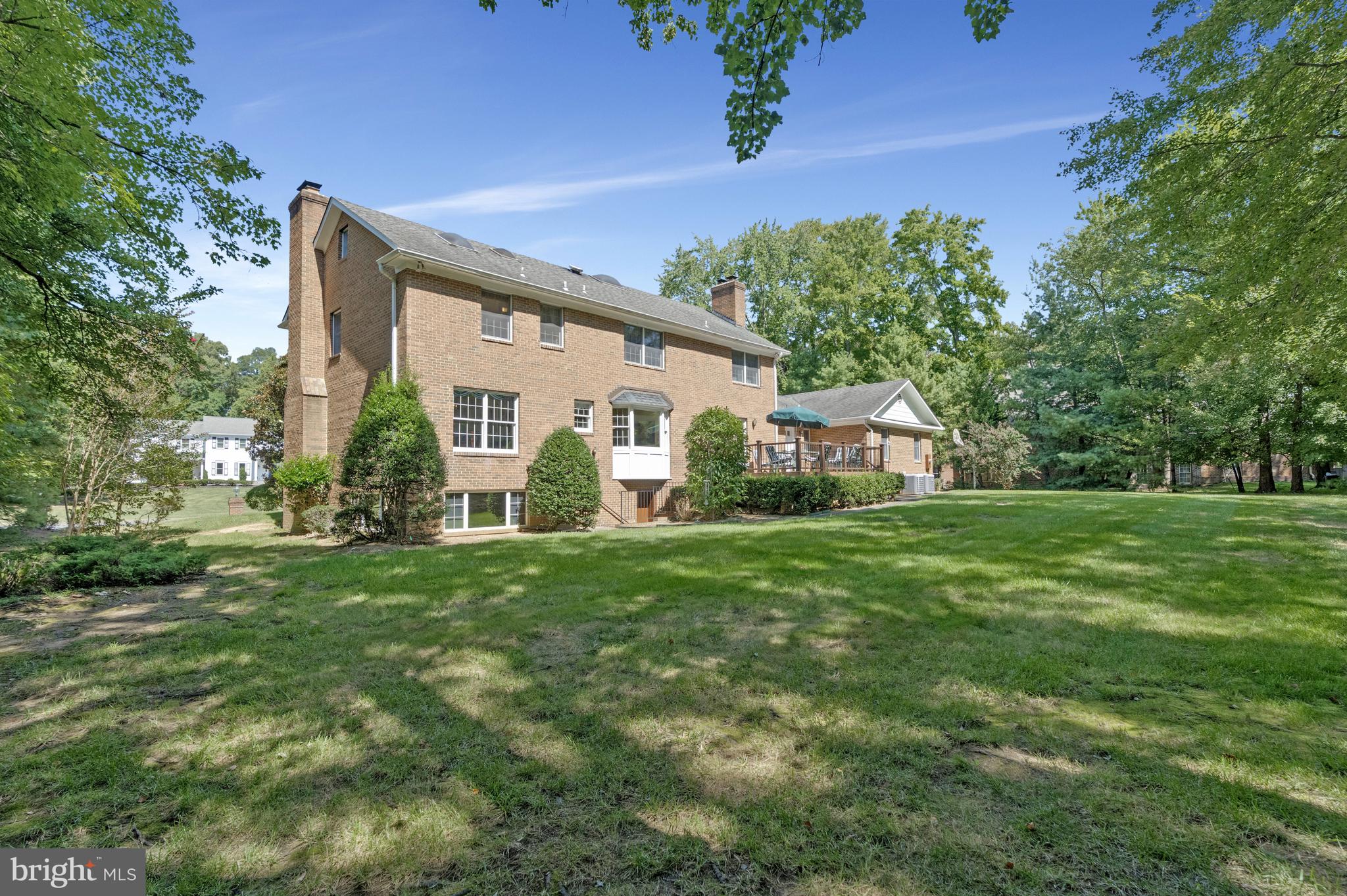 SUMMERWOOD - Residential