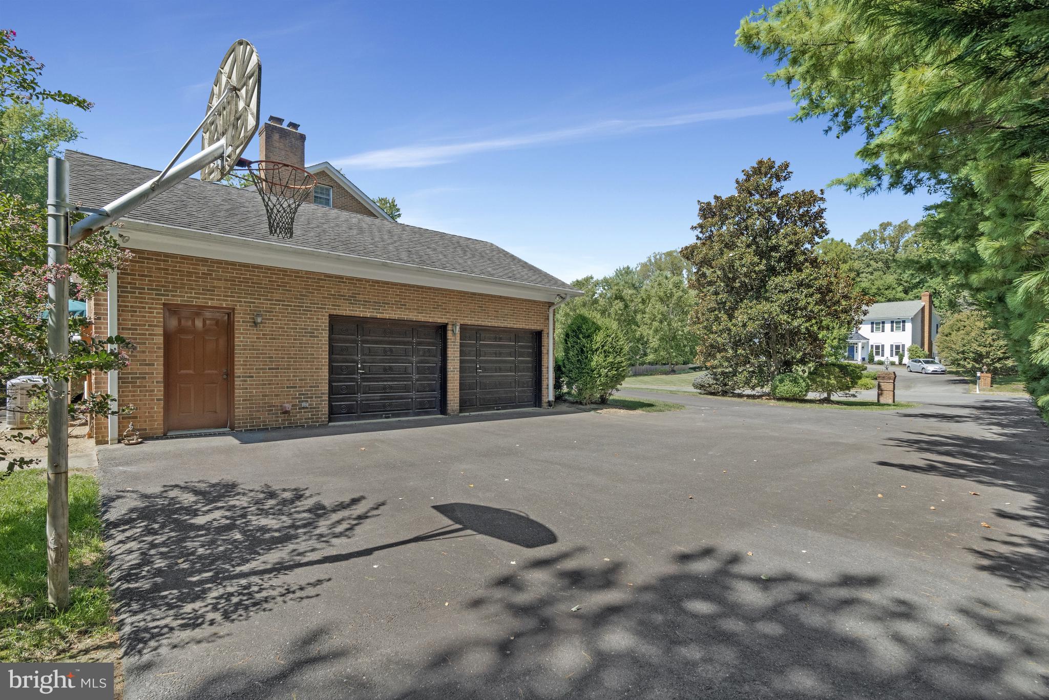 SUMMERWOOD - Residential