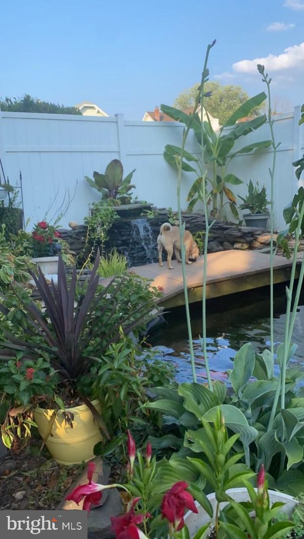 LAVENDER HILL - Residential