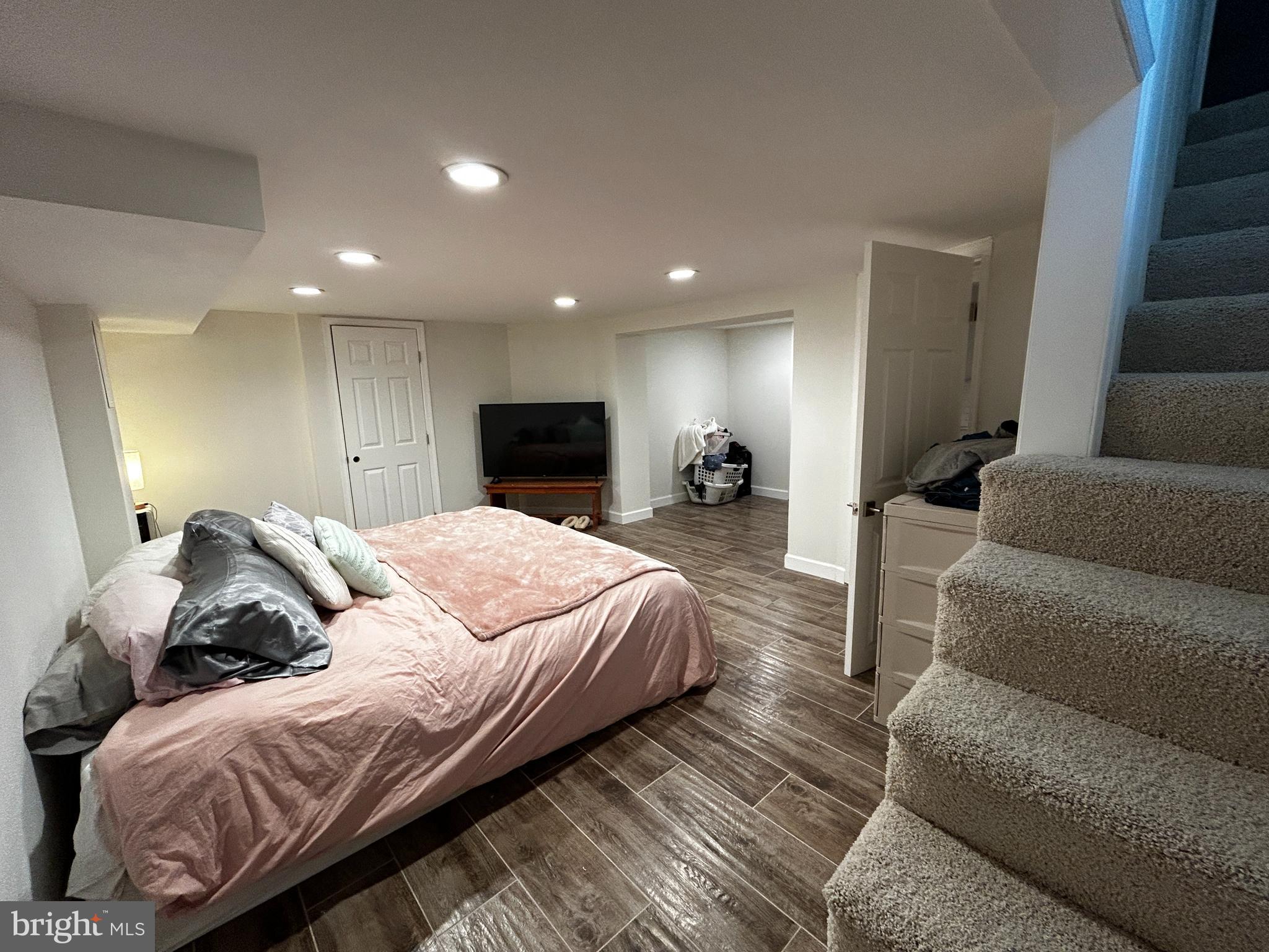 LAVENDER HILL - Residential