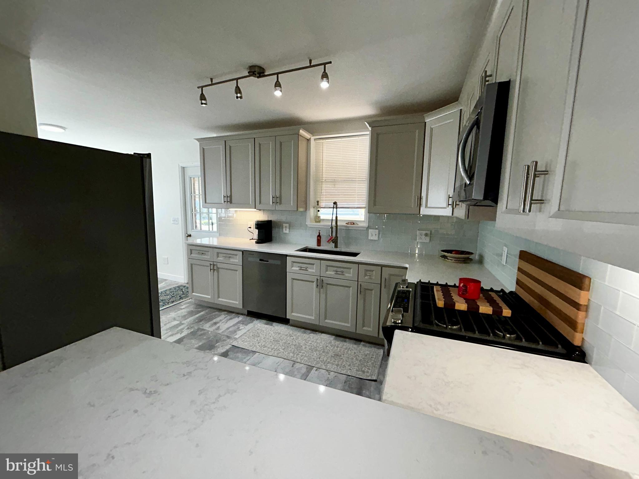 LAVENDER HILL - Residential