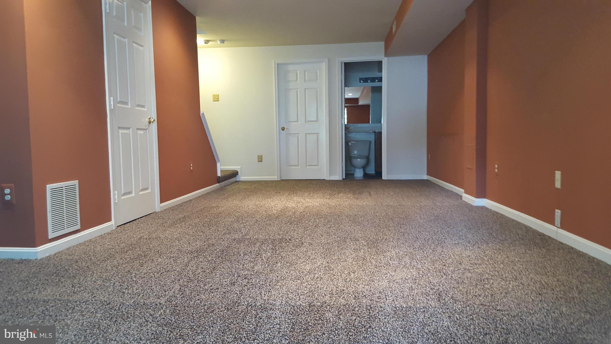 NORTH HART RUN - Residential Lease