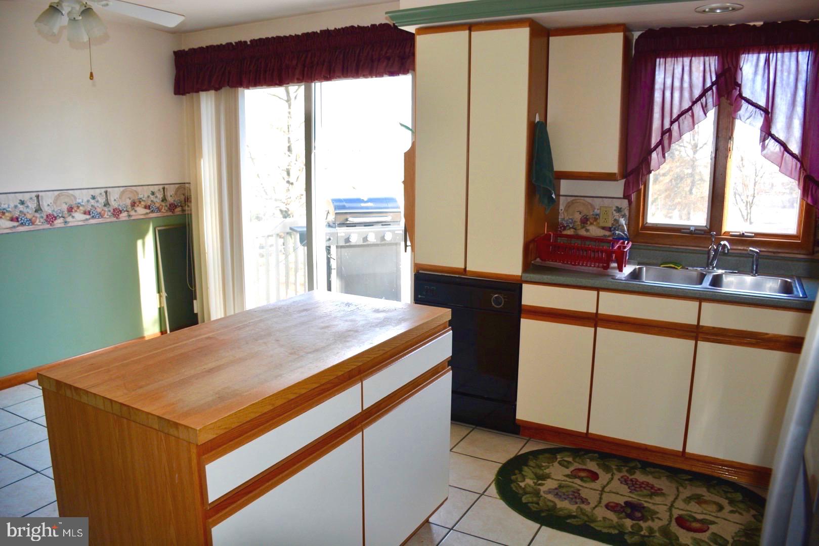 ARUNDEL - Residential