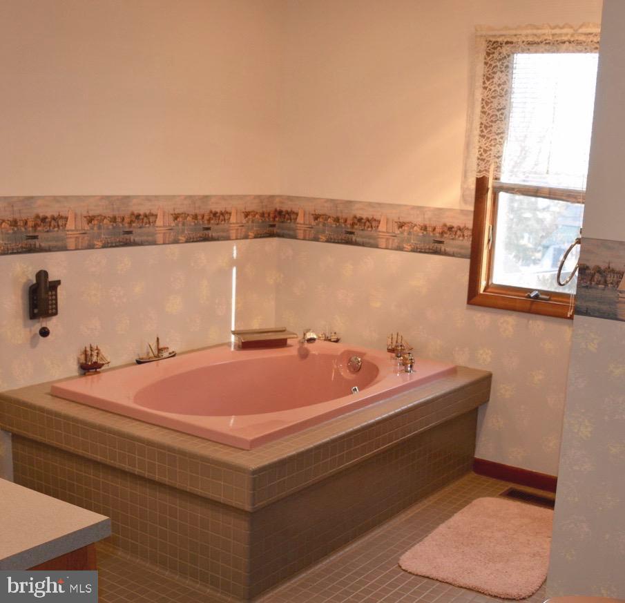 ARUNDEL - Residential