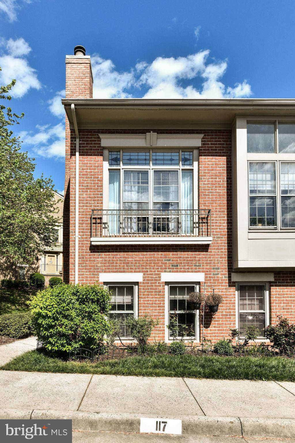 DOMINION - Residential Lease