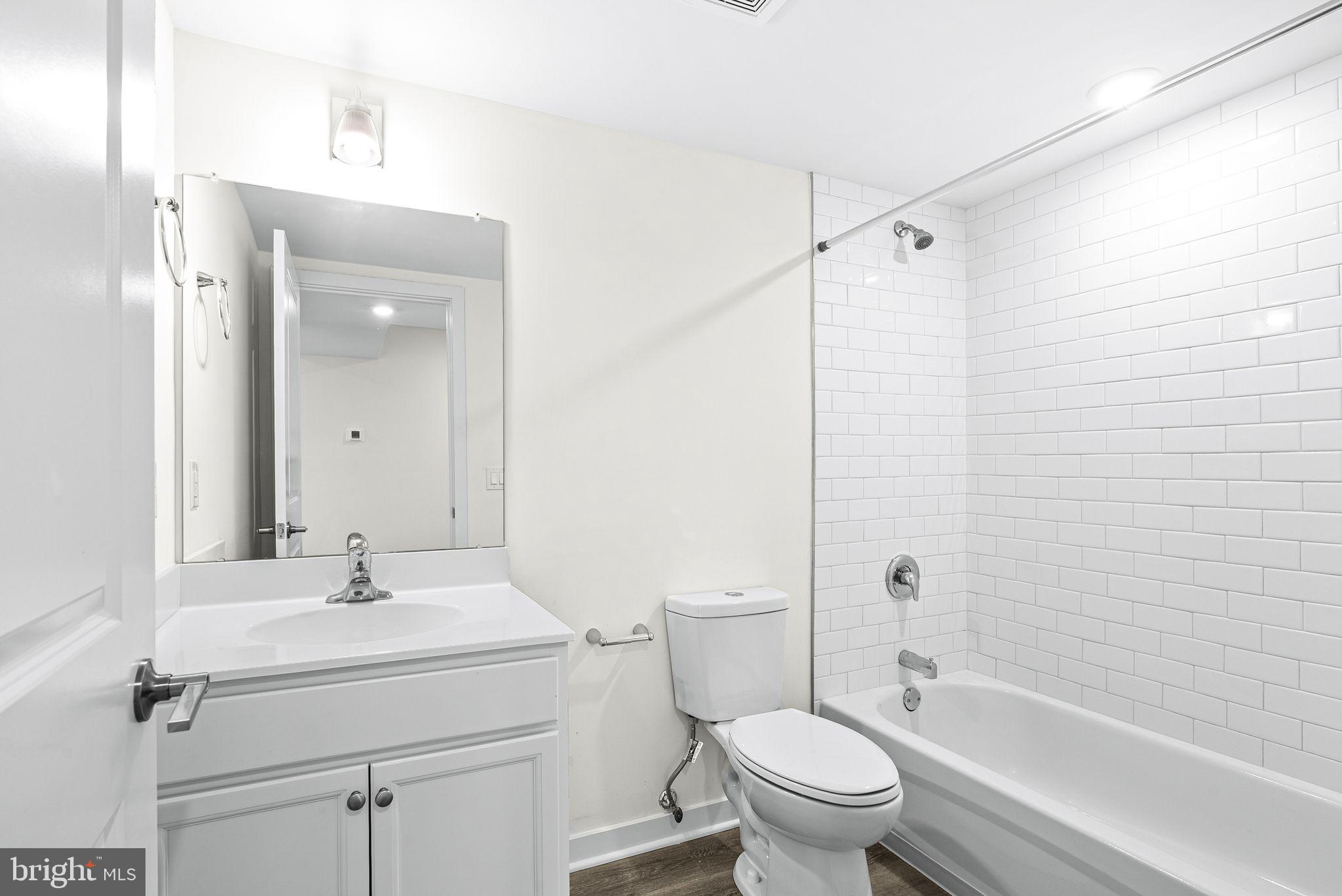 FISHTOWN - Residential Lease