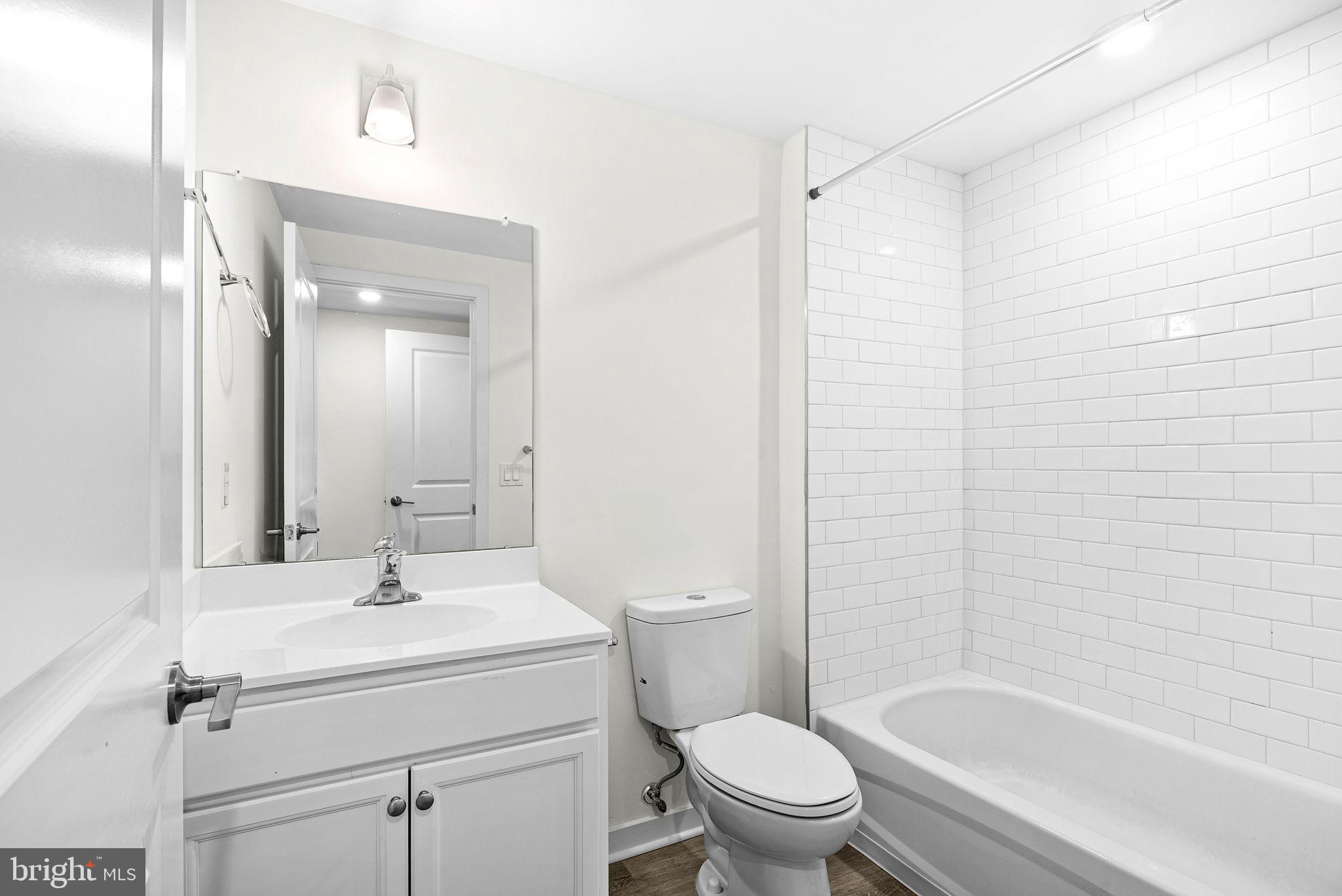 FISHTOWN - Residential Lease