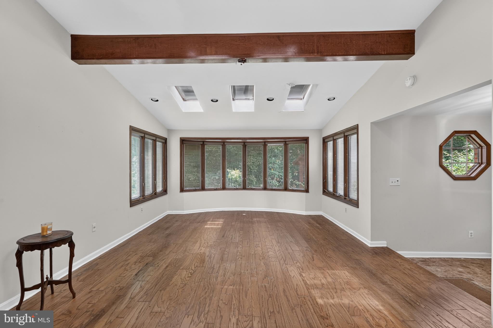 10600 GREENACRES DRIVE
