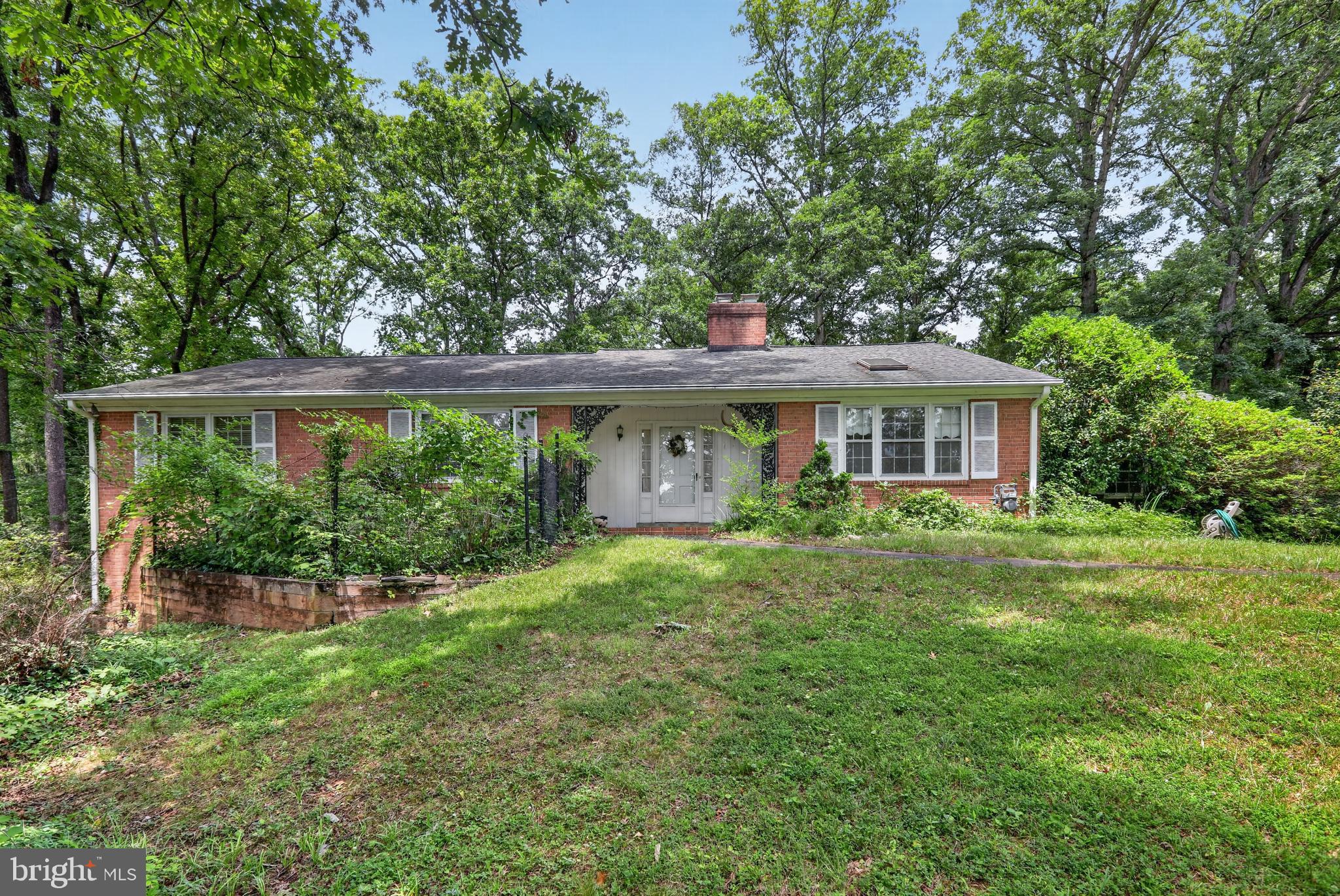 10600 GREENACRES DRIVE