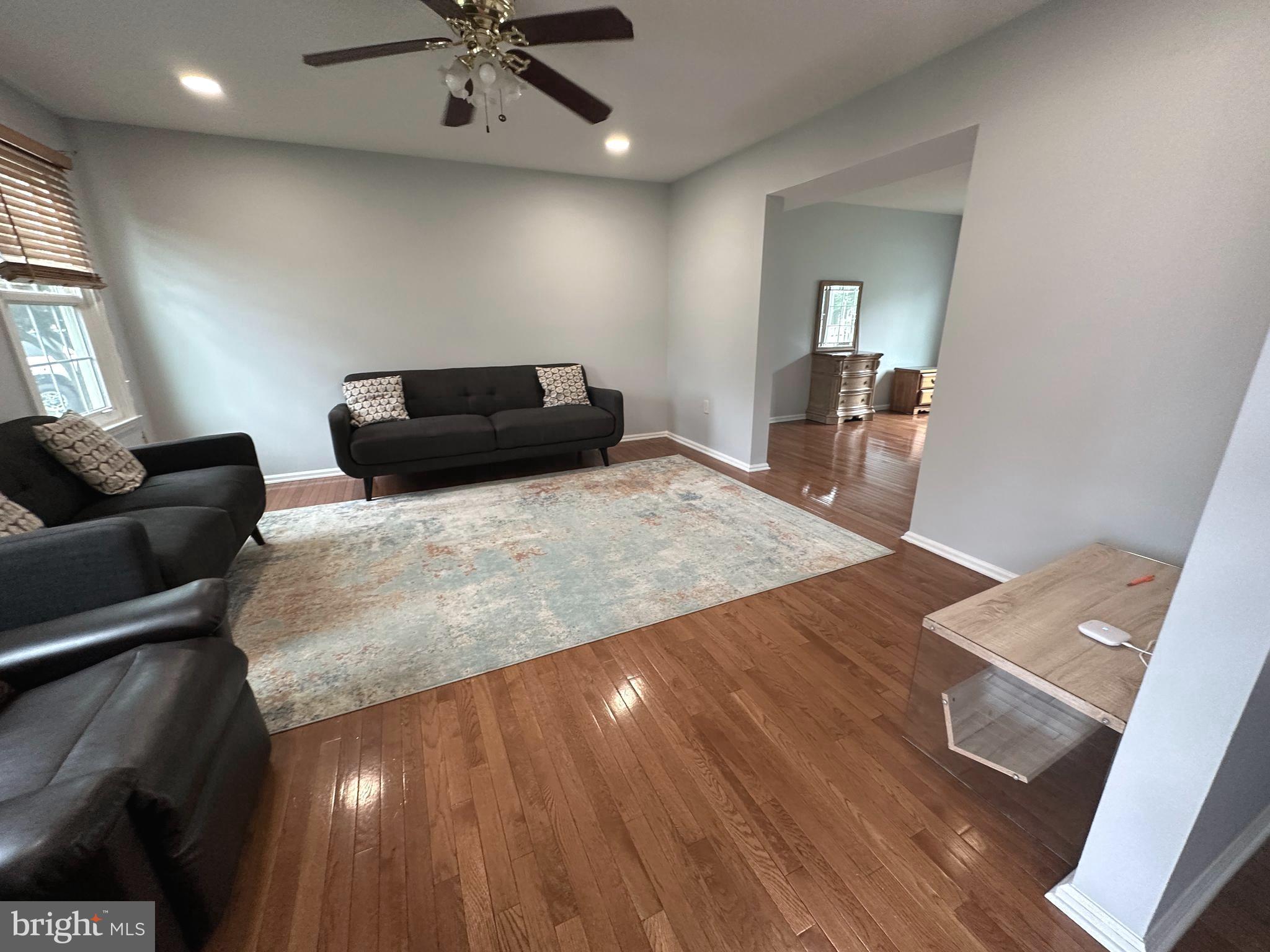 YORKSHIRE COMMONS - Residential Lease