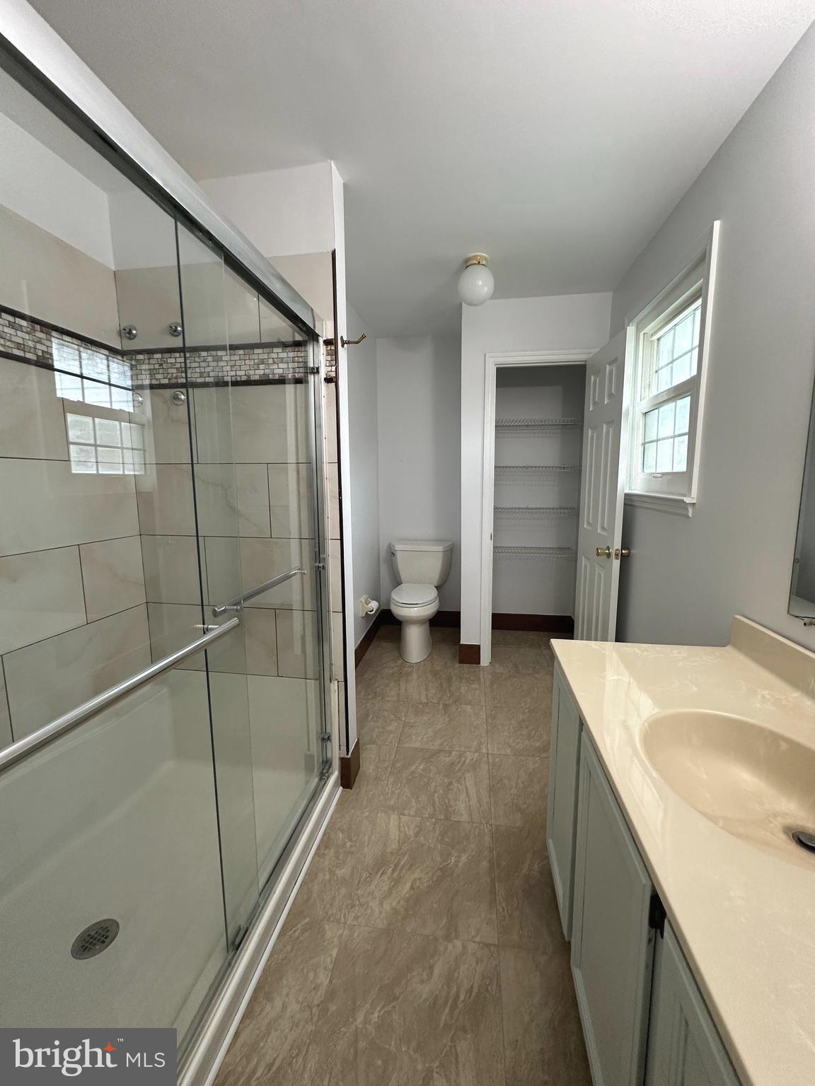 YORKSHIRE COMMONS - Residential Lease