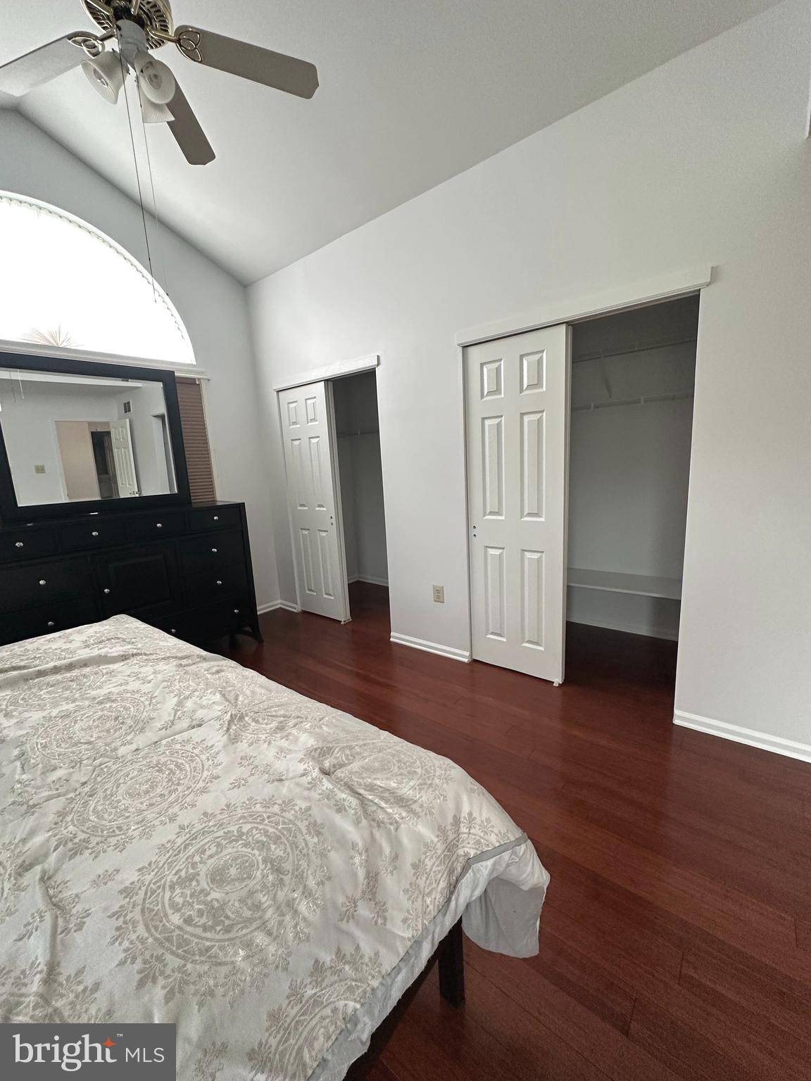 YORKSHIRE COMMONS - Residential Lease