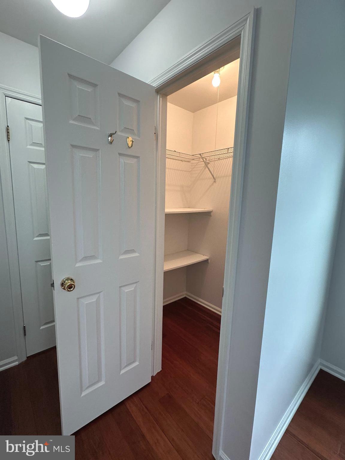 YORKSHIRE COMMONS - Residential Lease