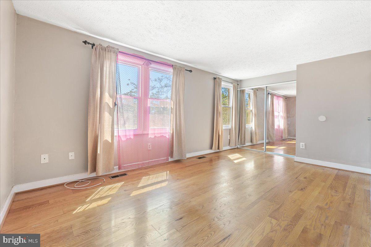 FARMBROOK - Residential