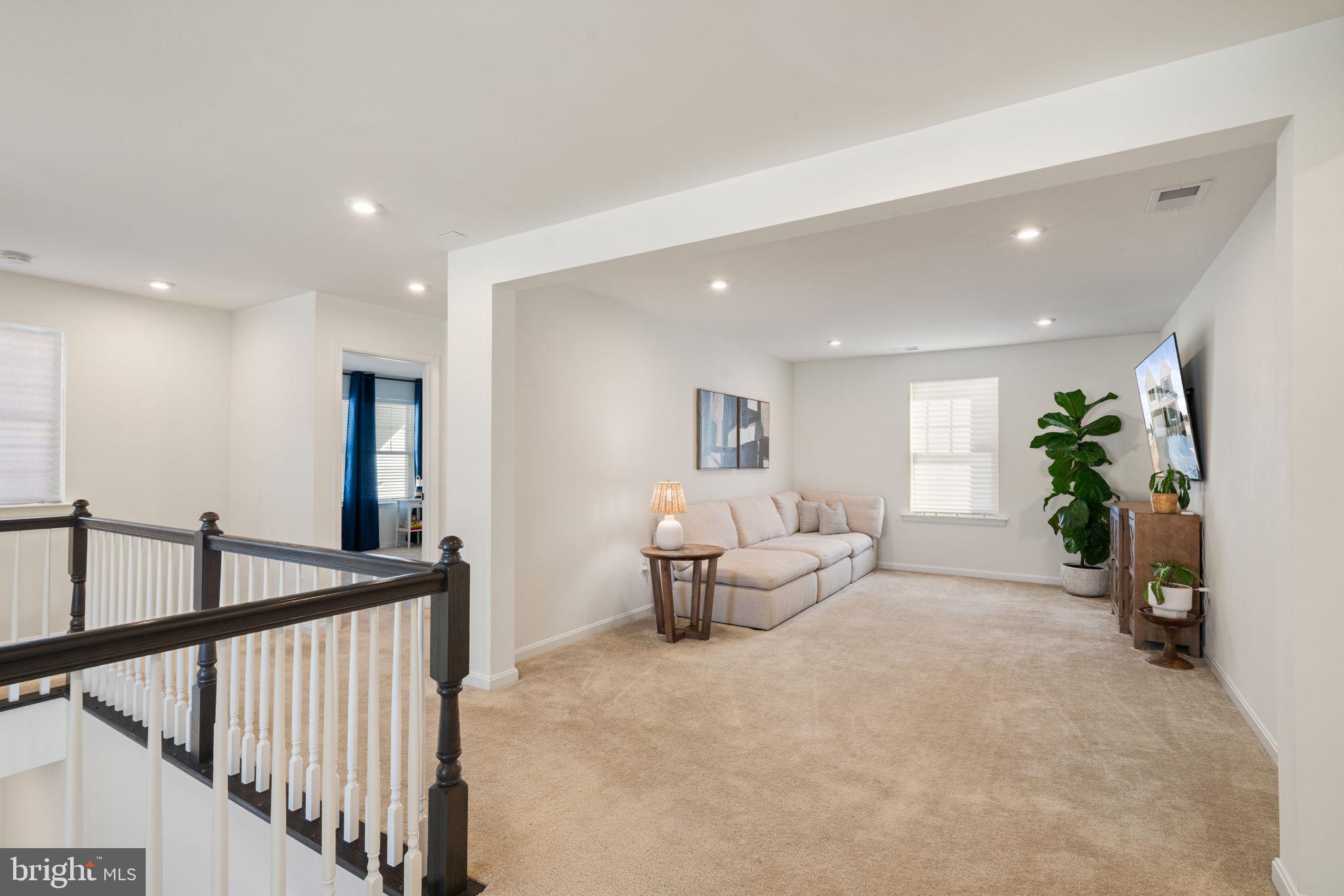 NEW POST ON THE RAPPAHANNOCK - Residential