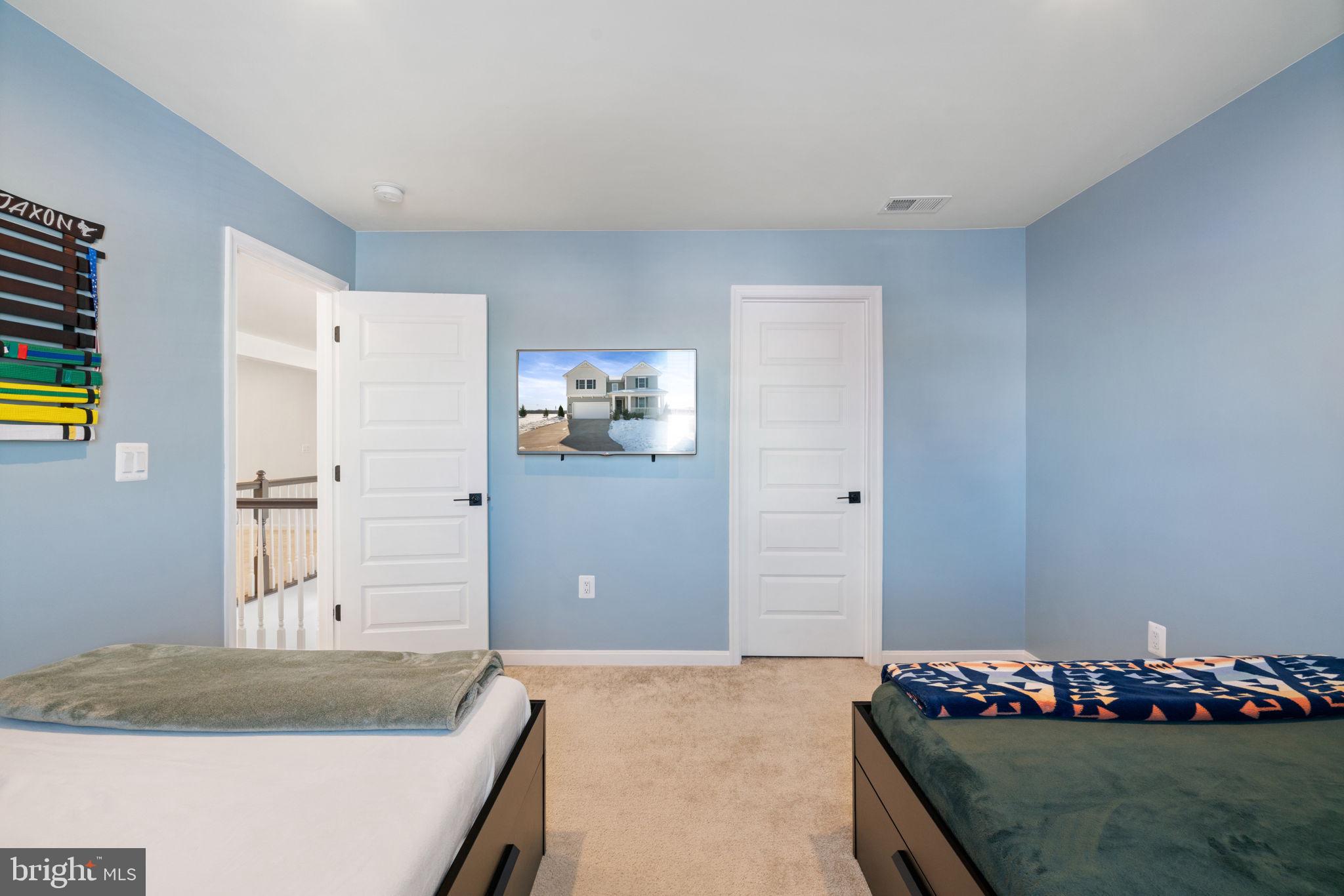 NEW POST ON THE RAPPAHANNOCK - Residential