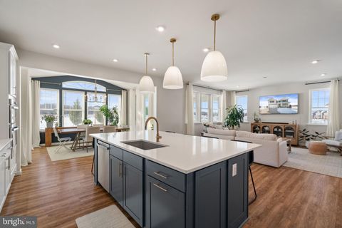 Homes For Sale - 10100 Governors Lane<br/> FREDERICKSBURG, VA 22408