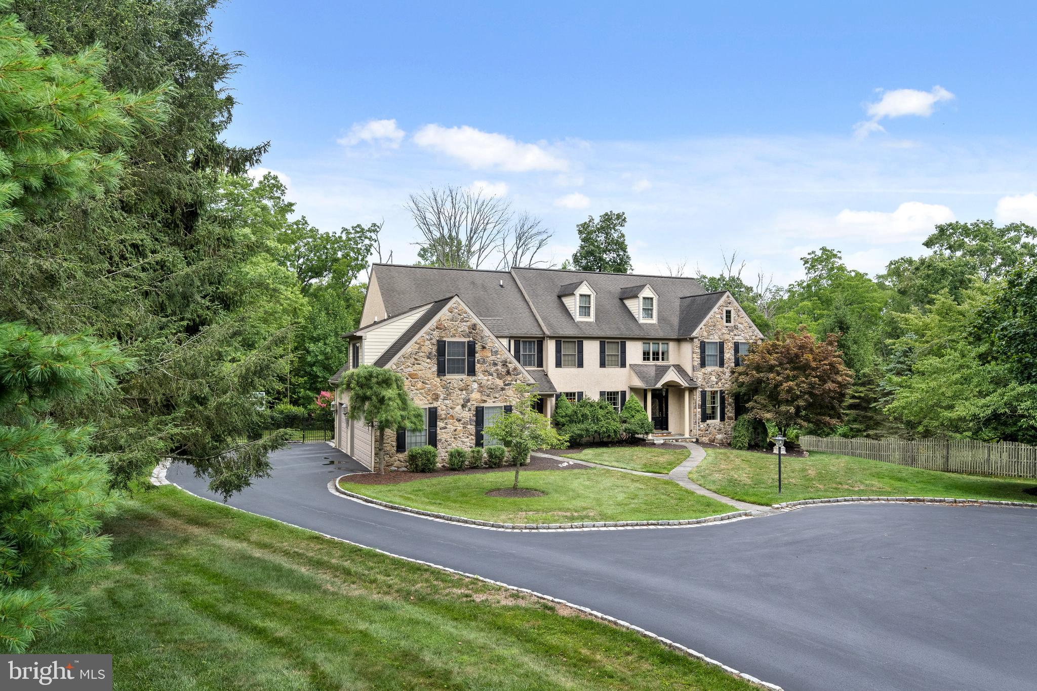 LEOPARD LAKES - Residential