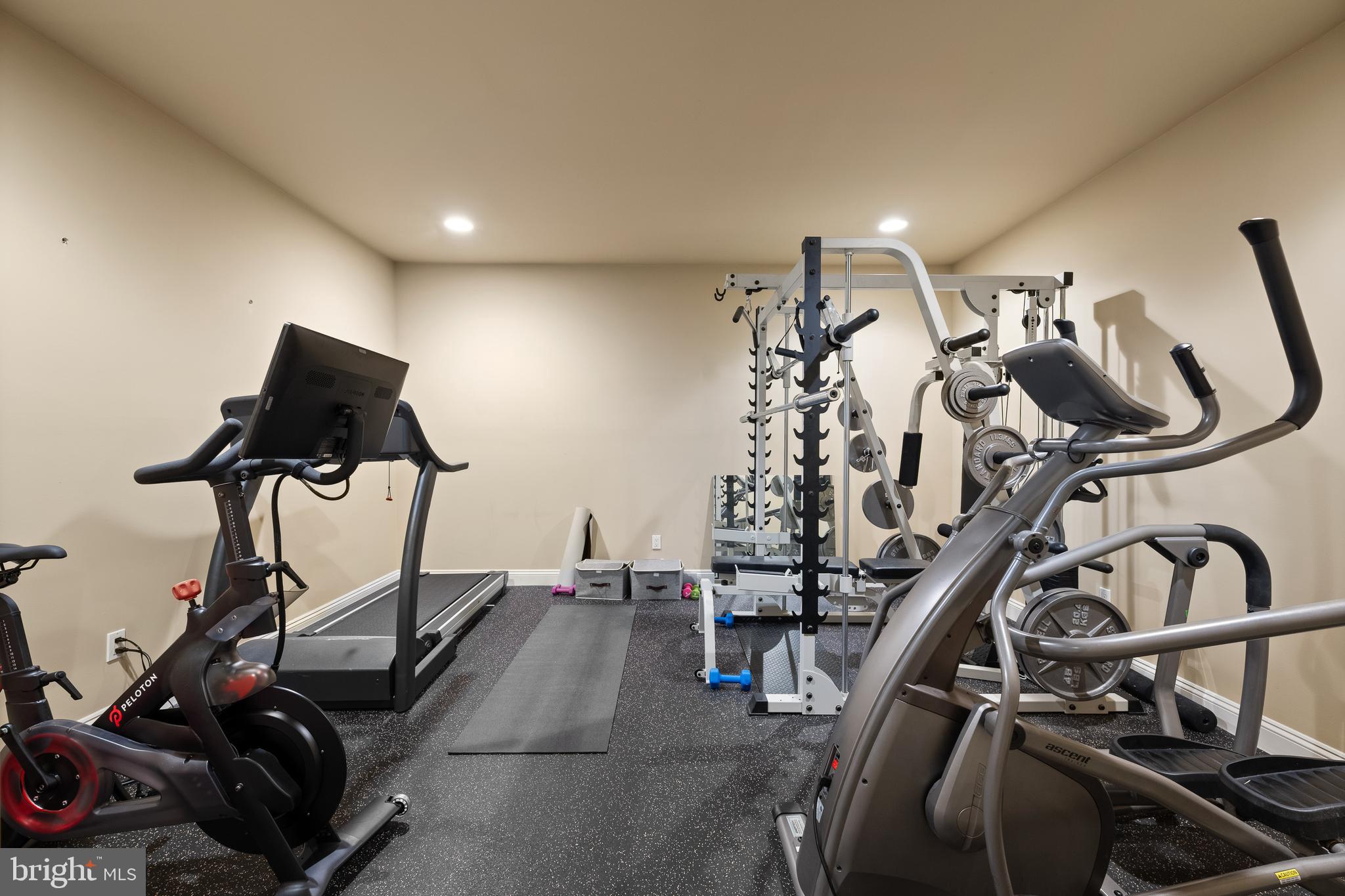 LEOPARD LAKES - Residential