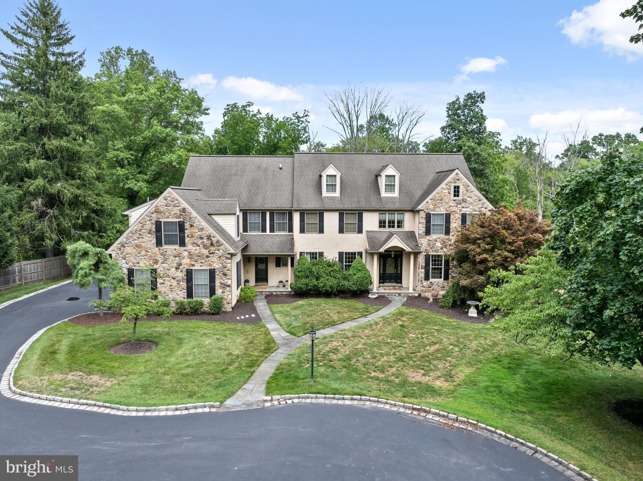 LEOPARD LAKES - Residential