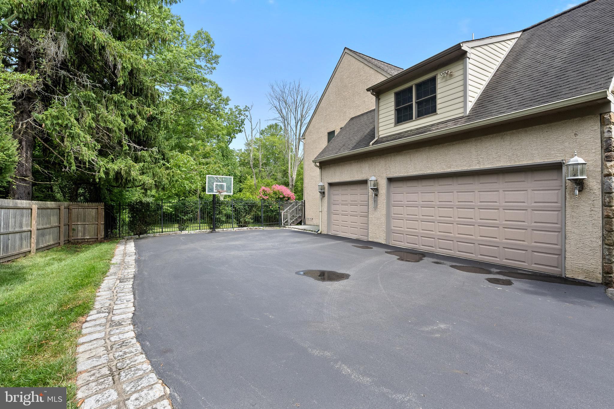 LEOPARD LAKES - Residential