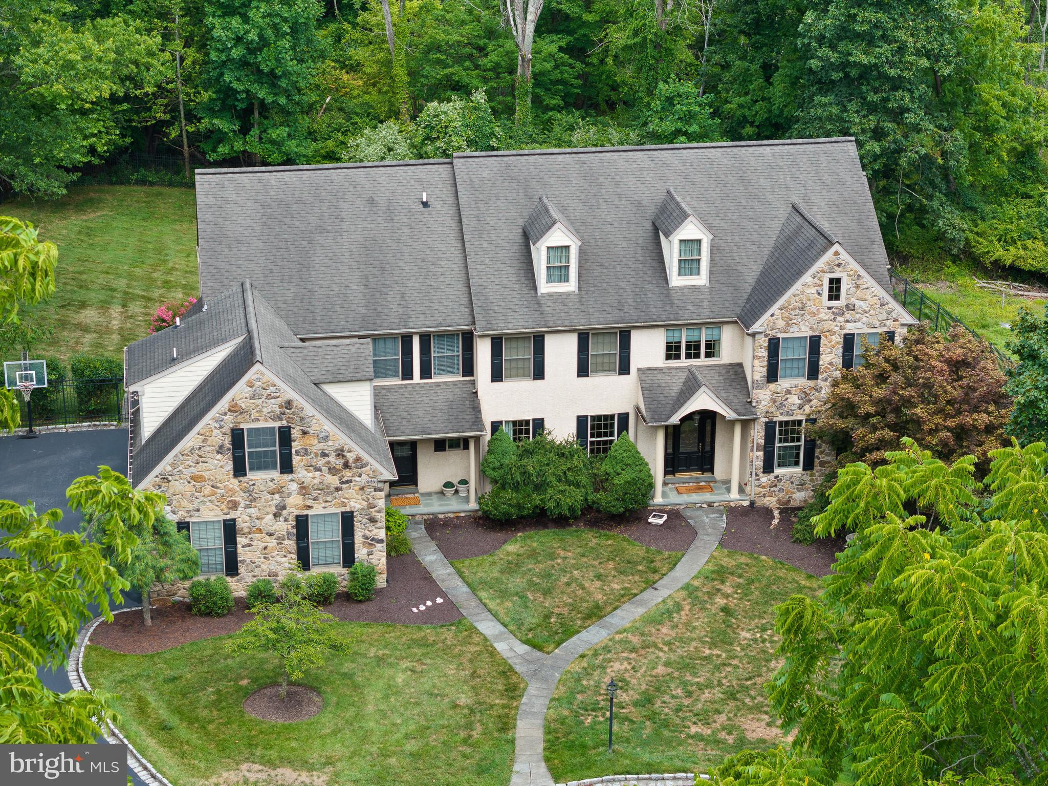 LEOPARD LAKES - Residential