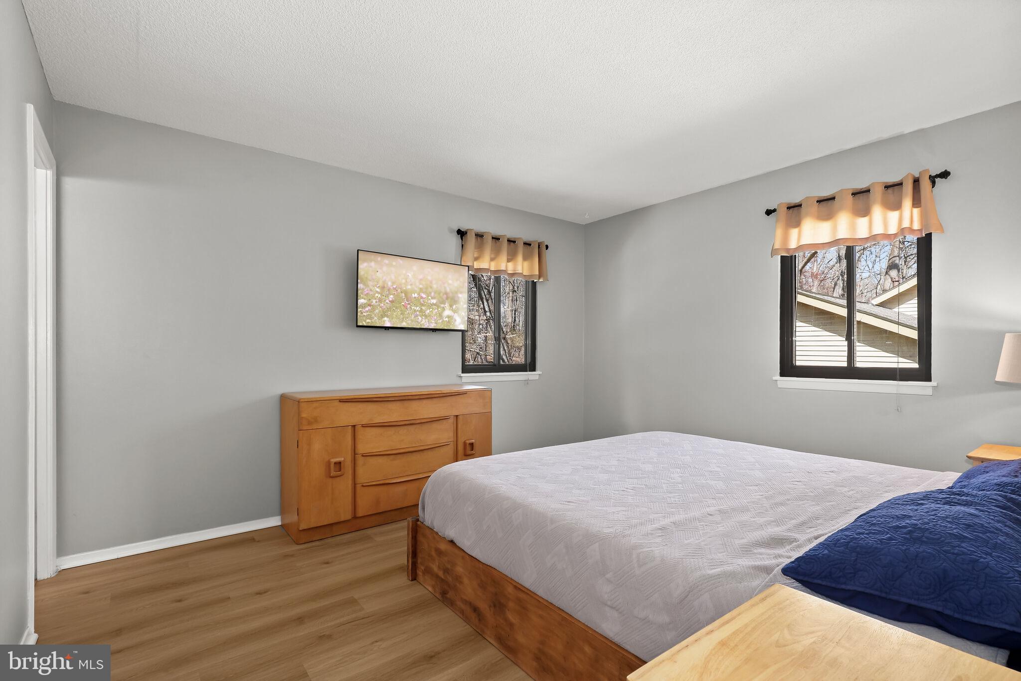 OAKLAND MILLS - Residential