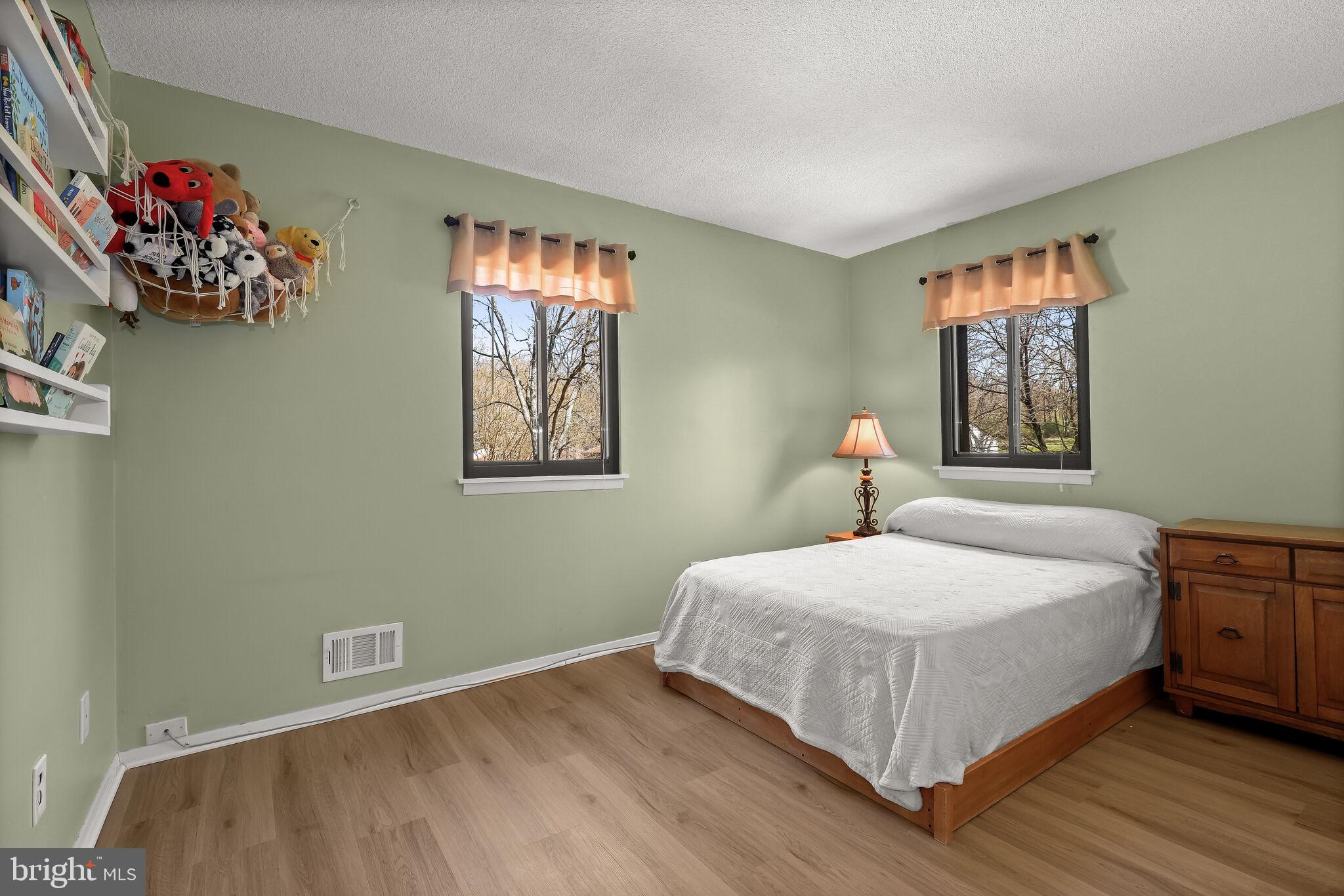 OAKLAND MILLS - Residential