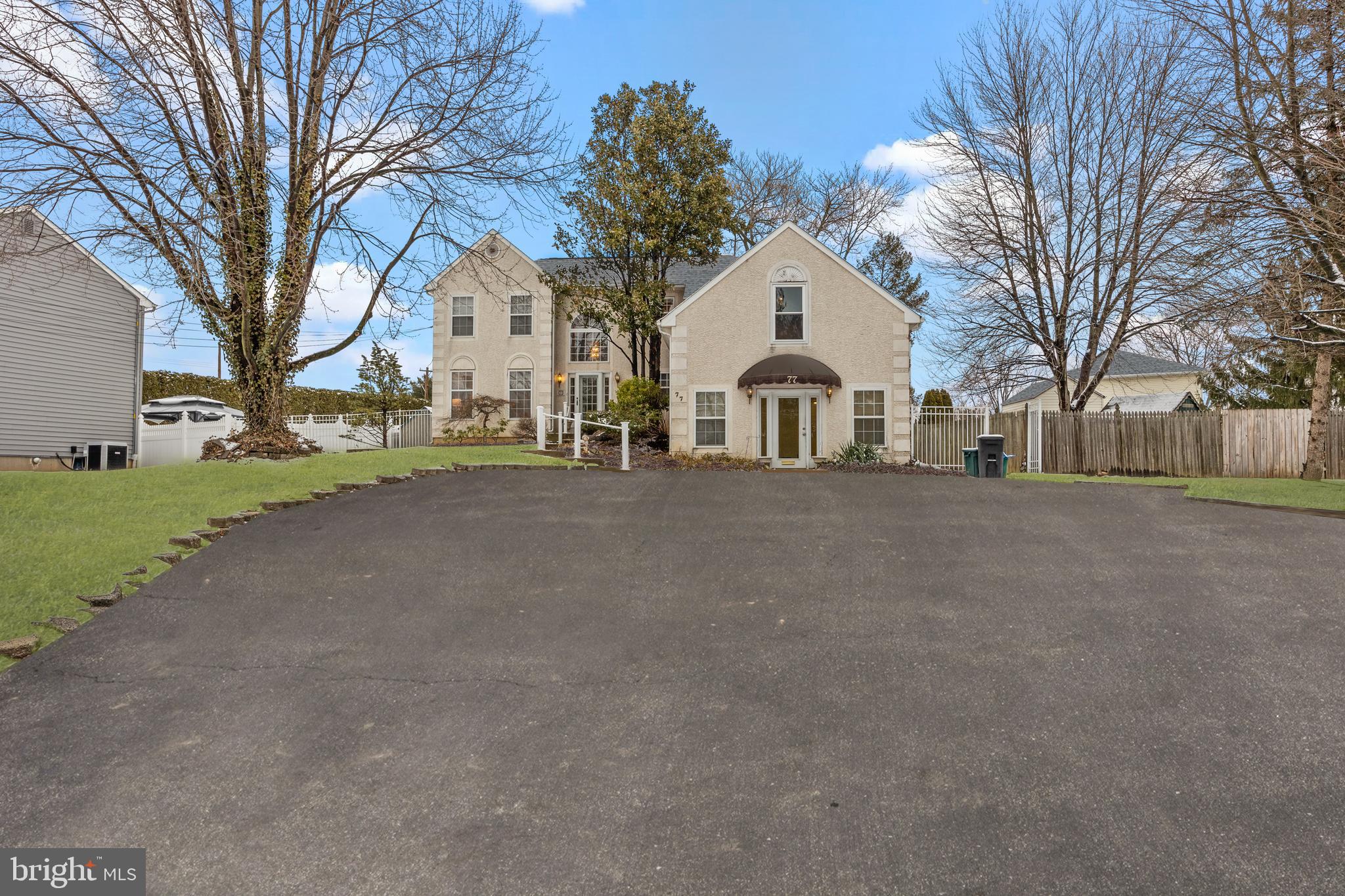HEDGEROW WOODS - Residential