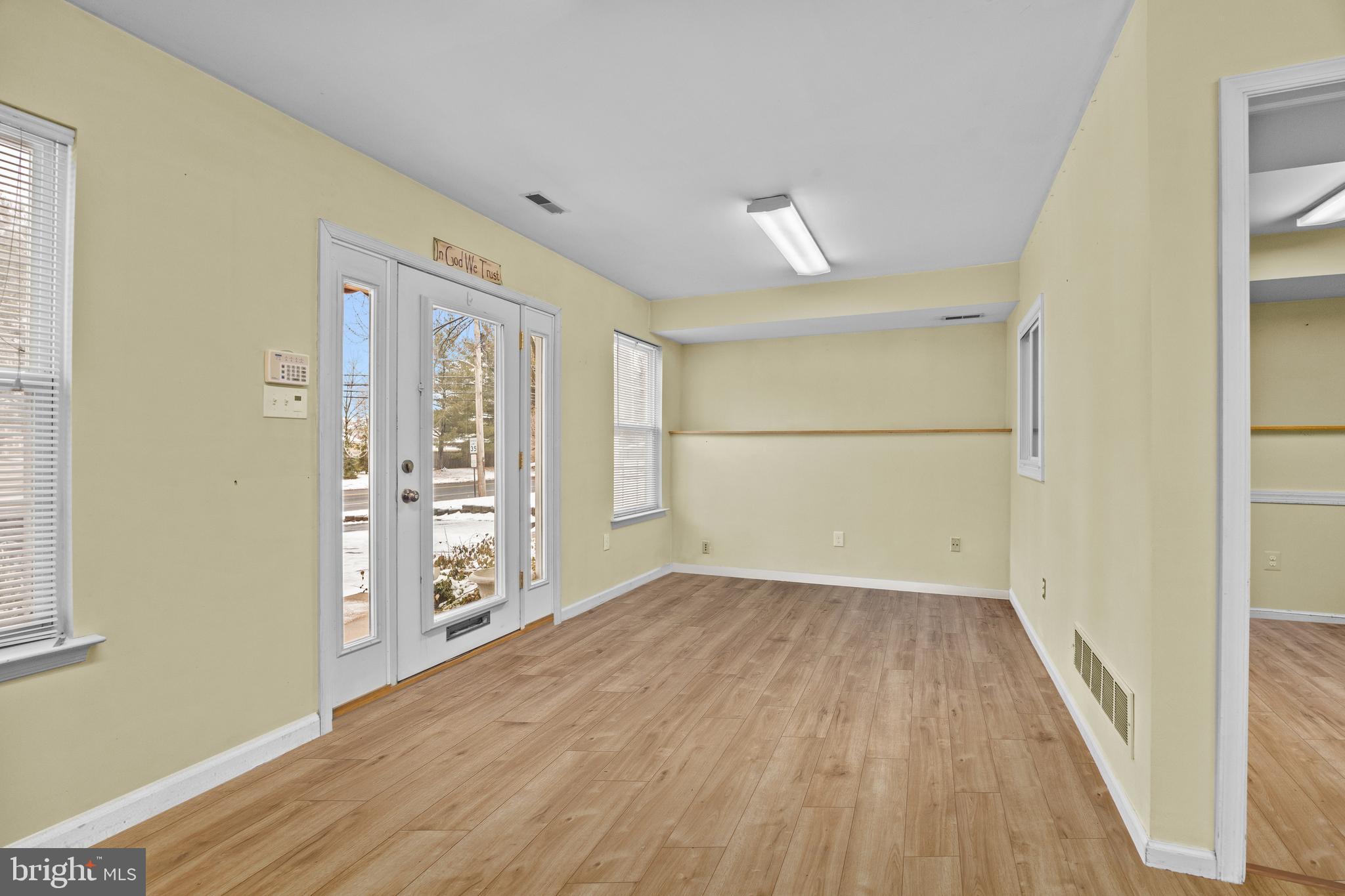 HEDGEROW WOODS - Residential