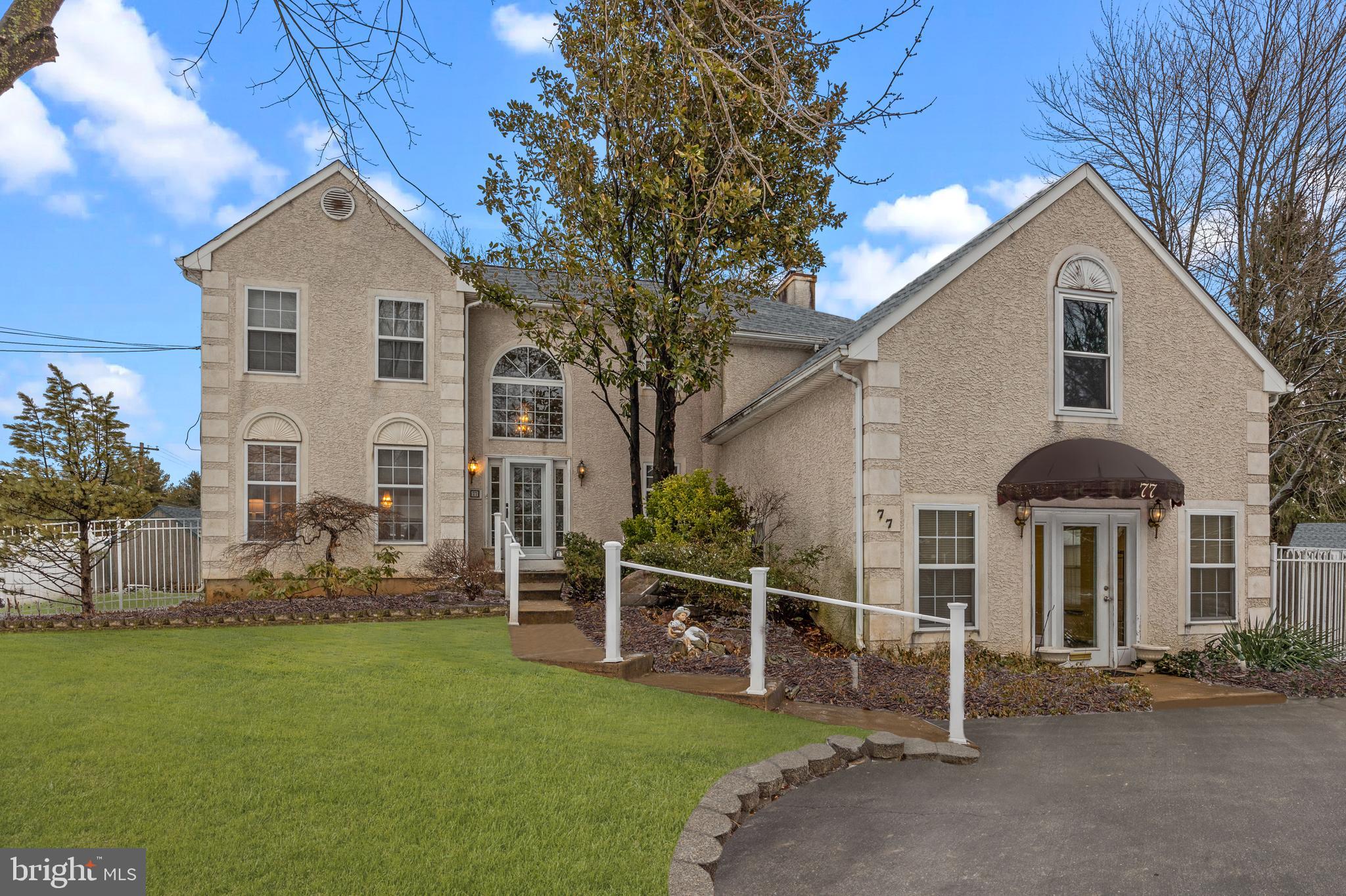 HEDGEROW WOODS - Residential